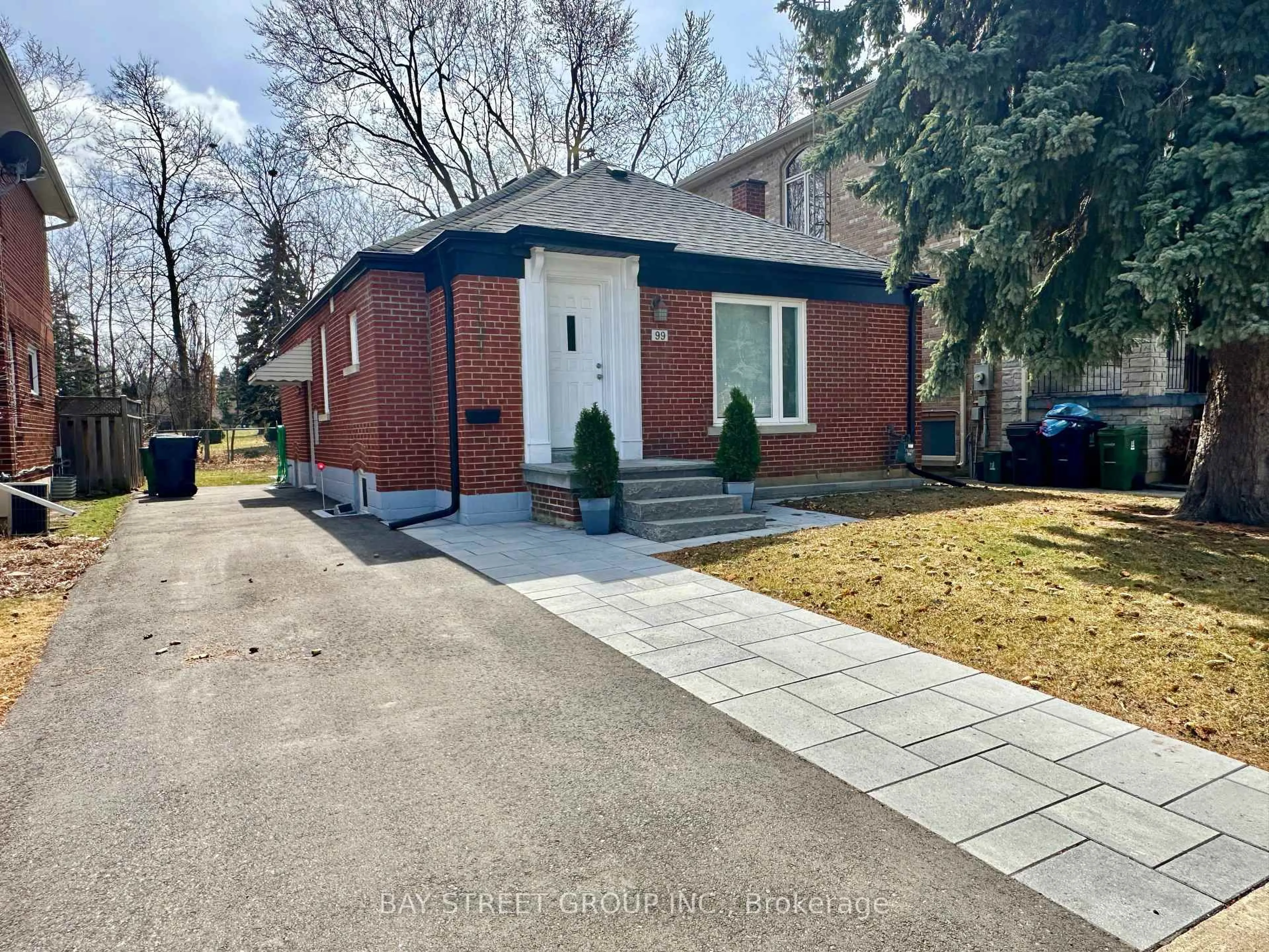 Home with brick exterior material, street for 99 Park Home Ave, Toronto Ontario M2N 1W7