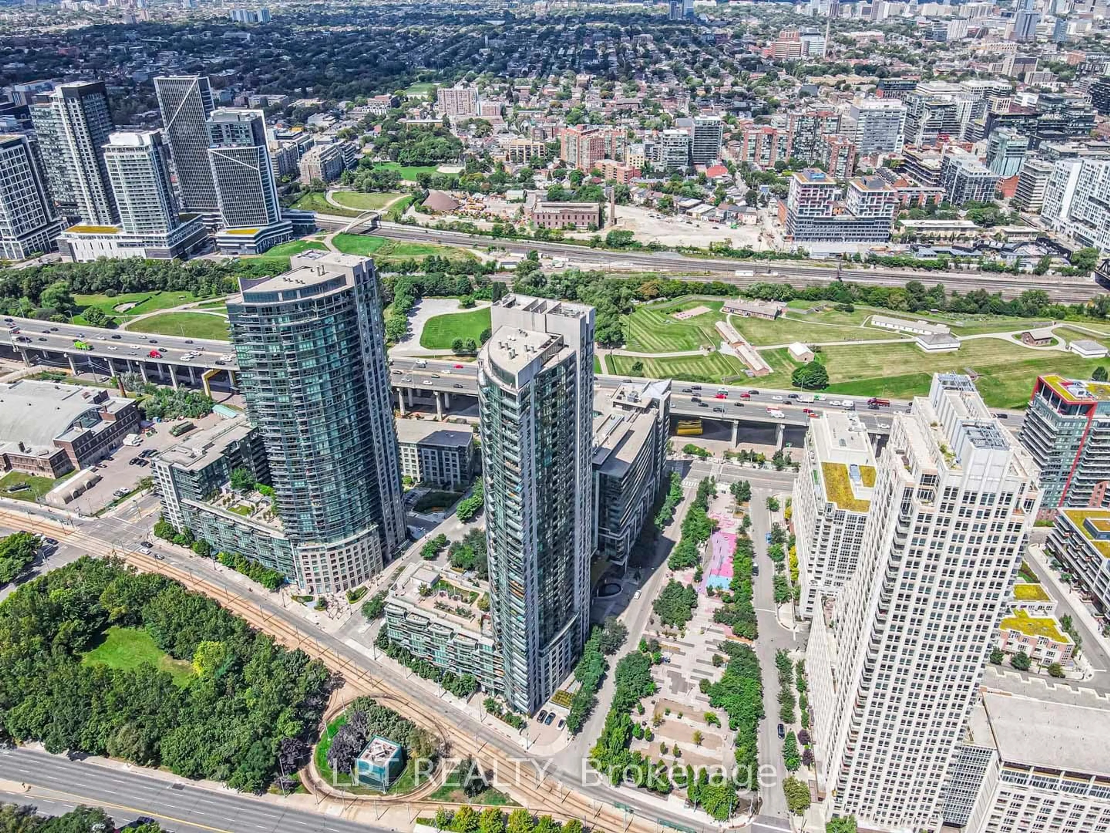 A pic from outside/outdoor area/front of a property/back of a property/a pic from drone, city buildings view from balcony for 215 Fort York Blvd #217, Toronto Ontario M5V 4A2