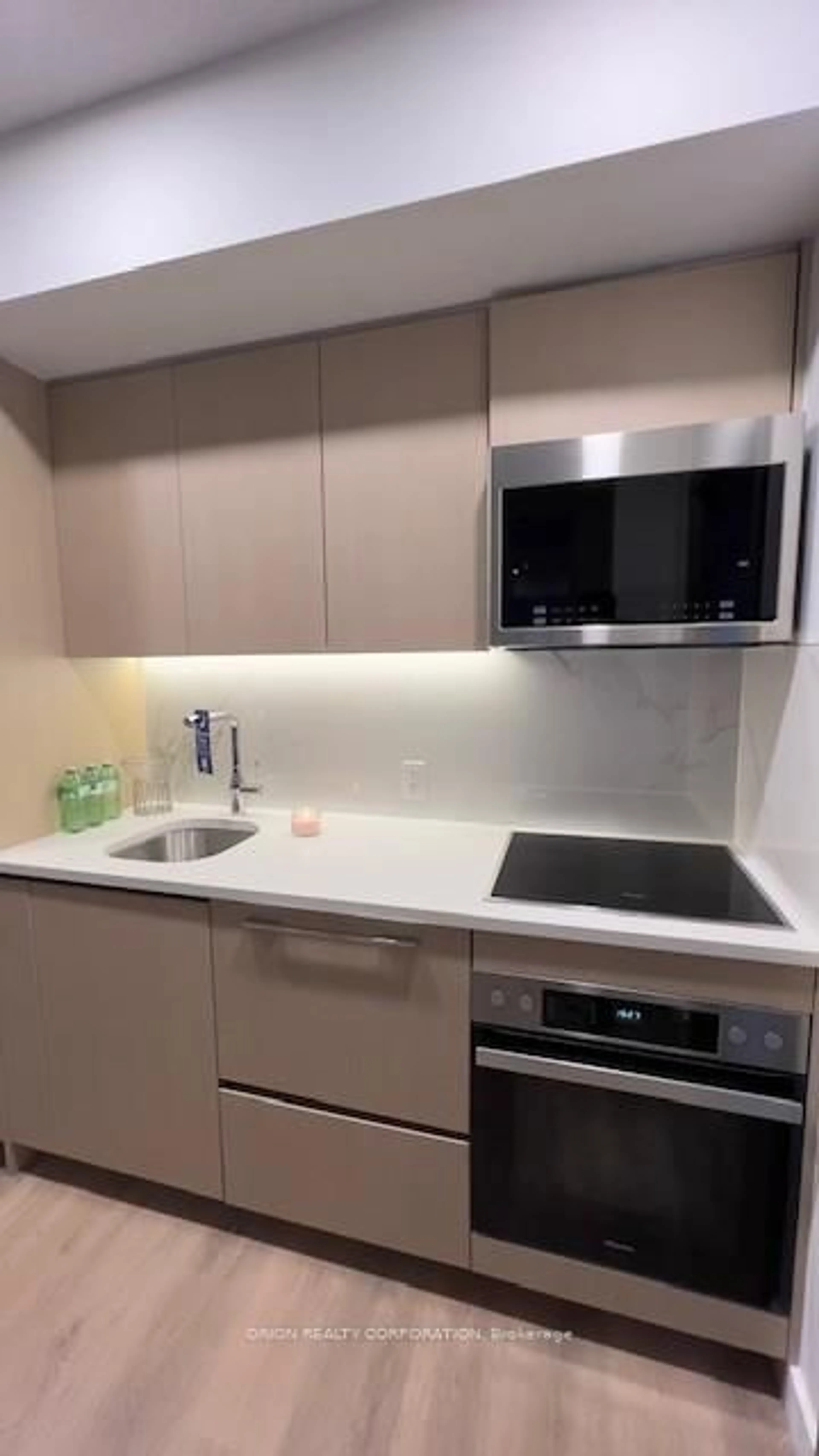 Standard kitchen, unknown for 38 Widmer St #1008, Toronto Ontario M5V 0P7