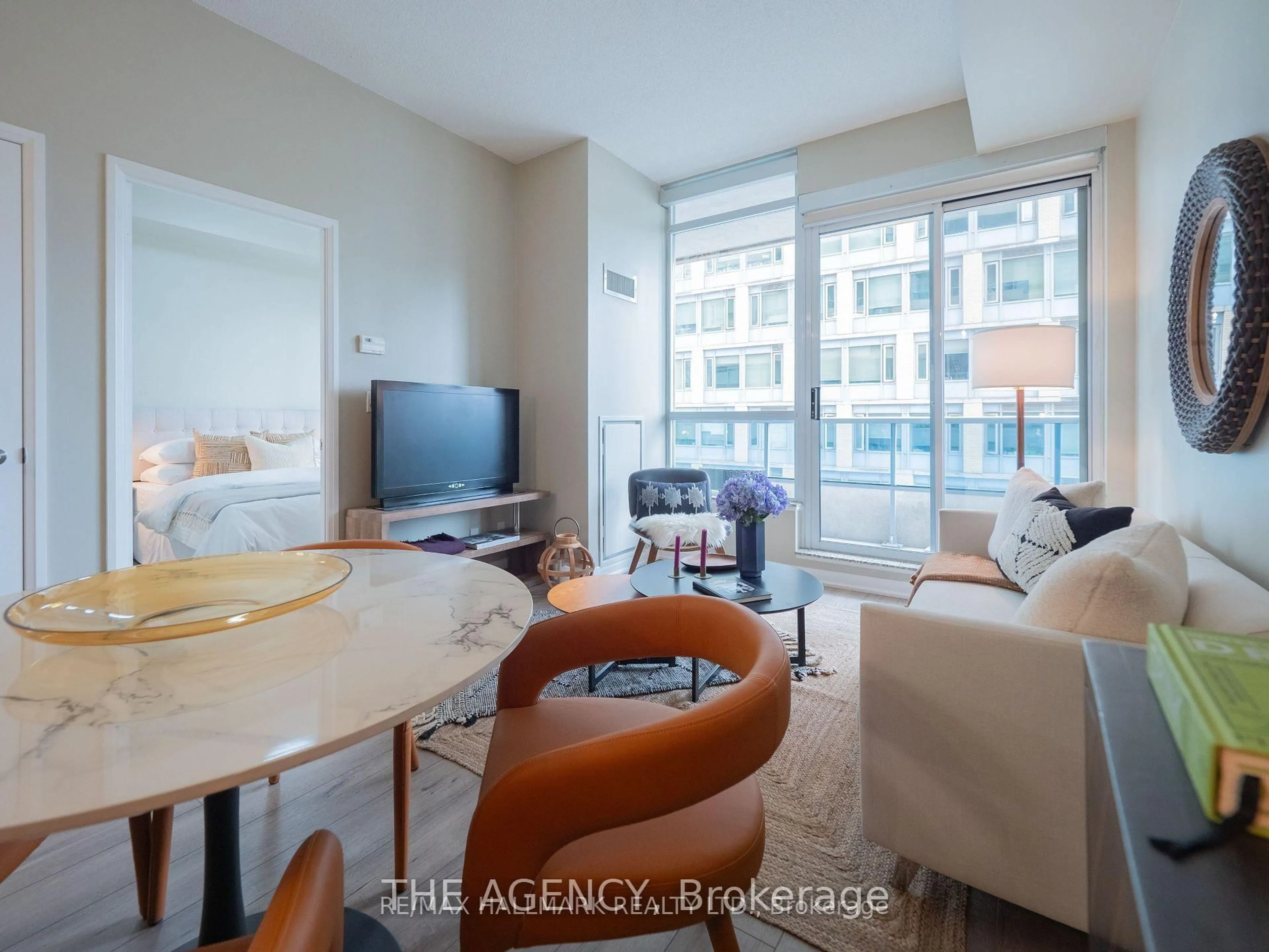 Living room with furniture, unknown for 500 Sherbourne St #507, Toronto Ontario M4X 1L1