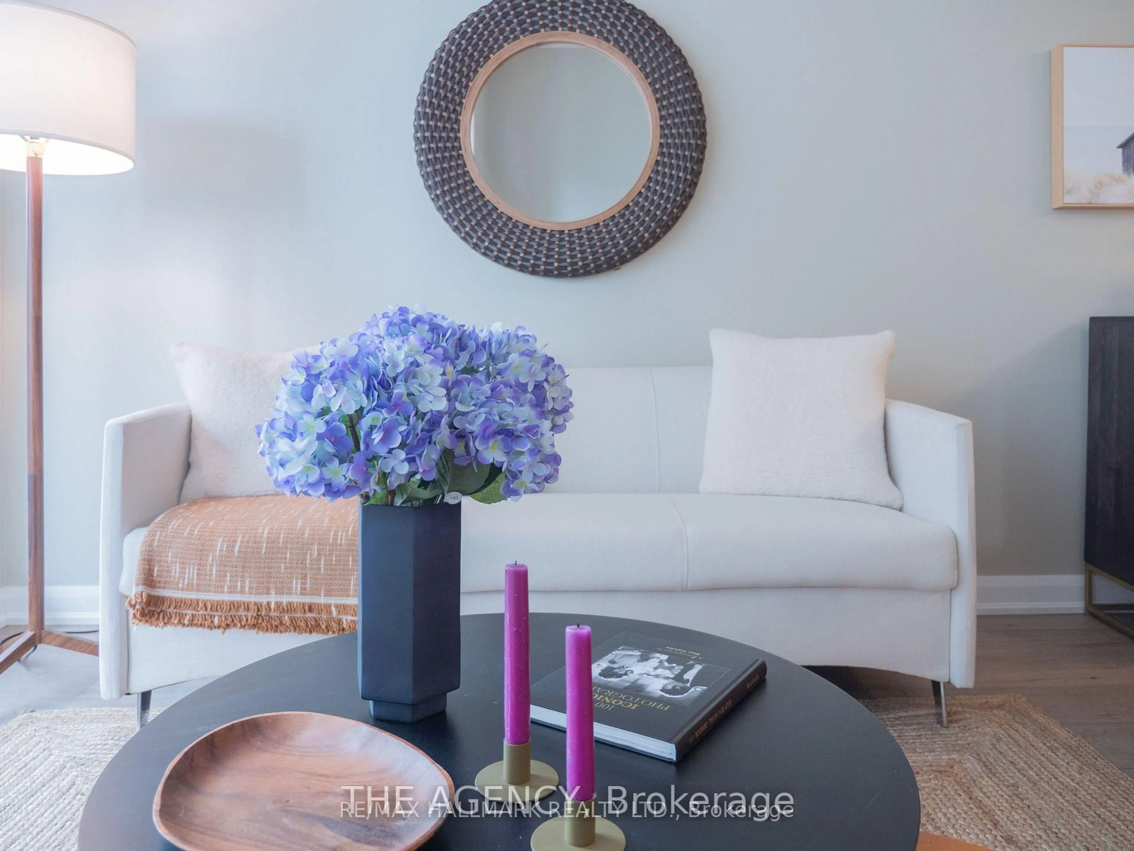 Living room with furniture, wood/laminate floor for 500 Sherbourne St #507, Toronto Ontario M4X 1L1