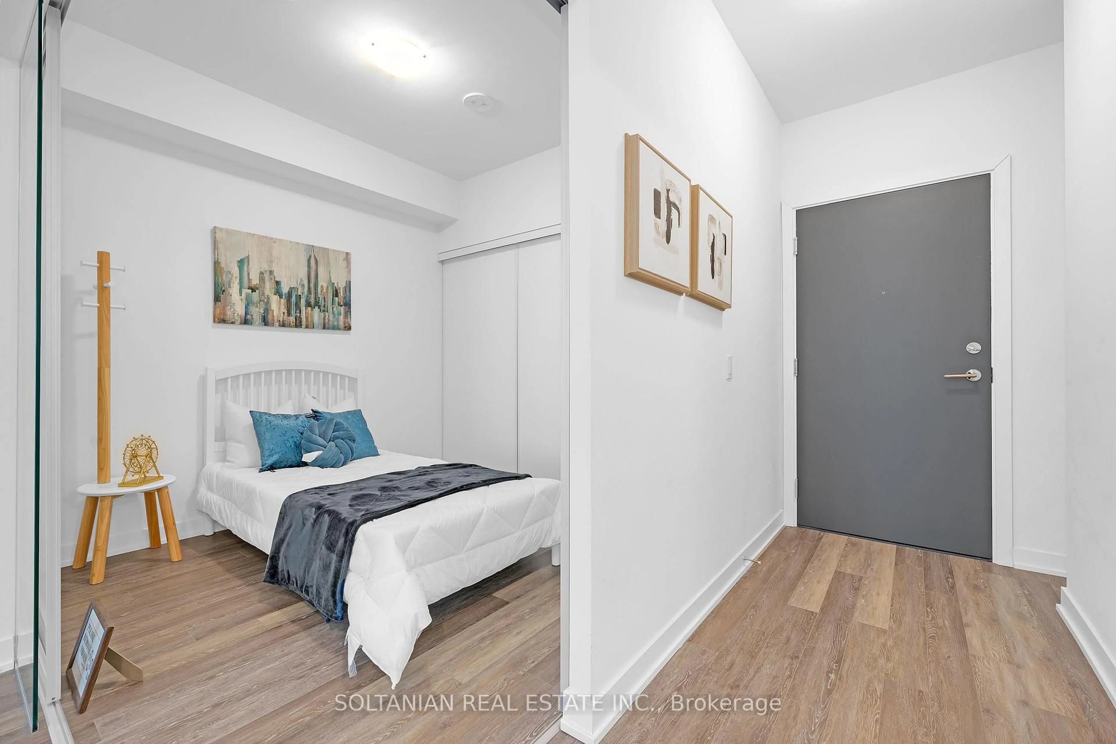 Unknown for 250 Lawrence Ave #320, Toronto Ontario M5M 1B1