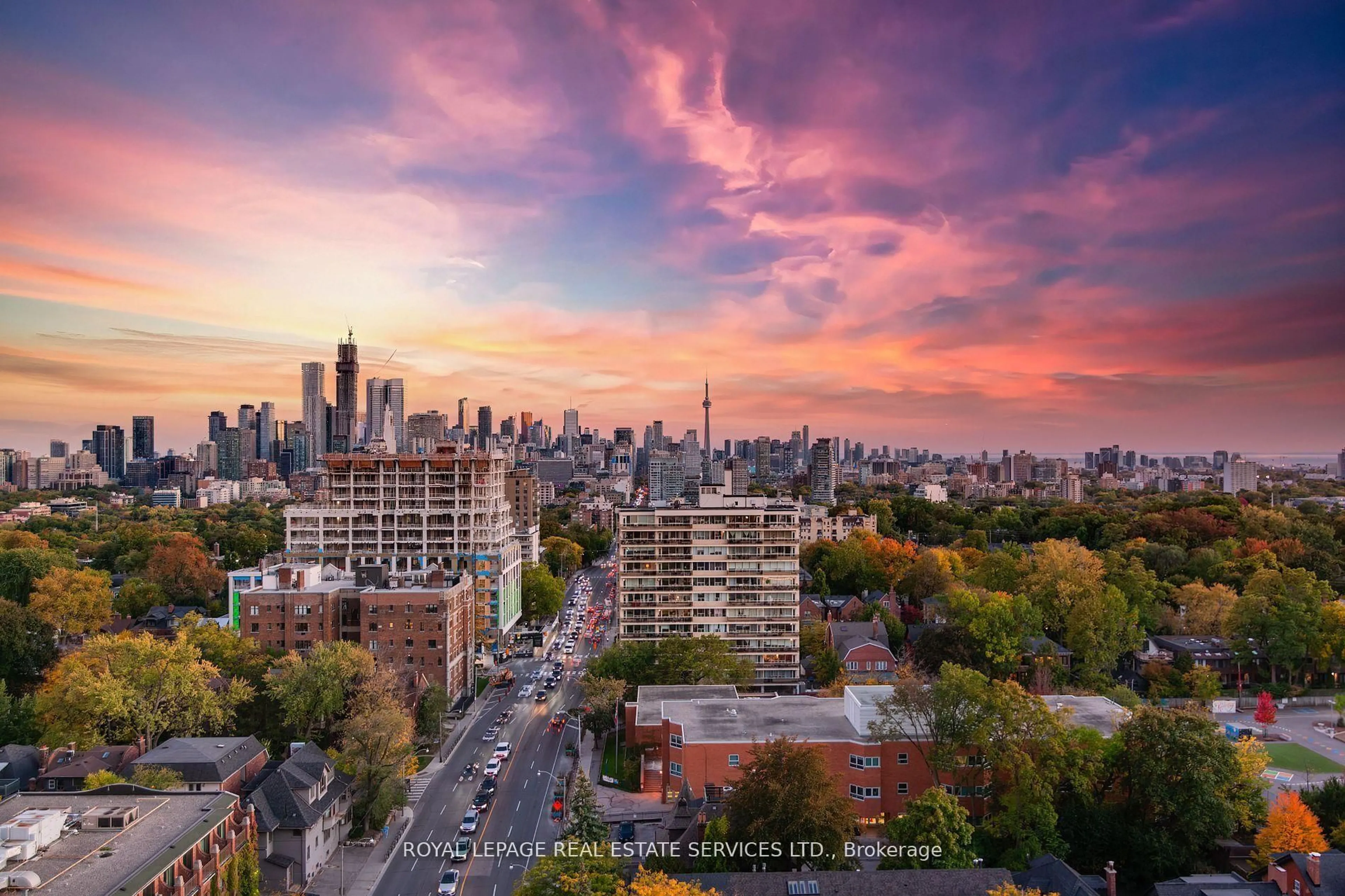A pic from outside/outdoor area/front of a property/back of a property/a pic from drone, city buildings view from balcony for 155 St Clair Ave #1701, Toronto Ontario M4V 0A1