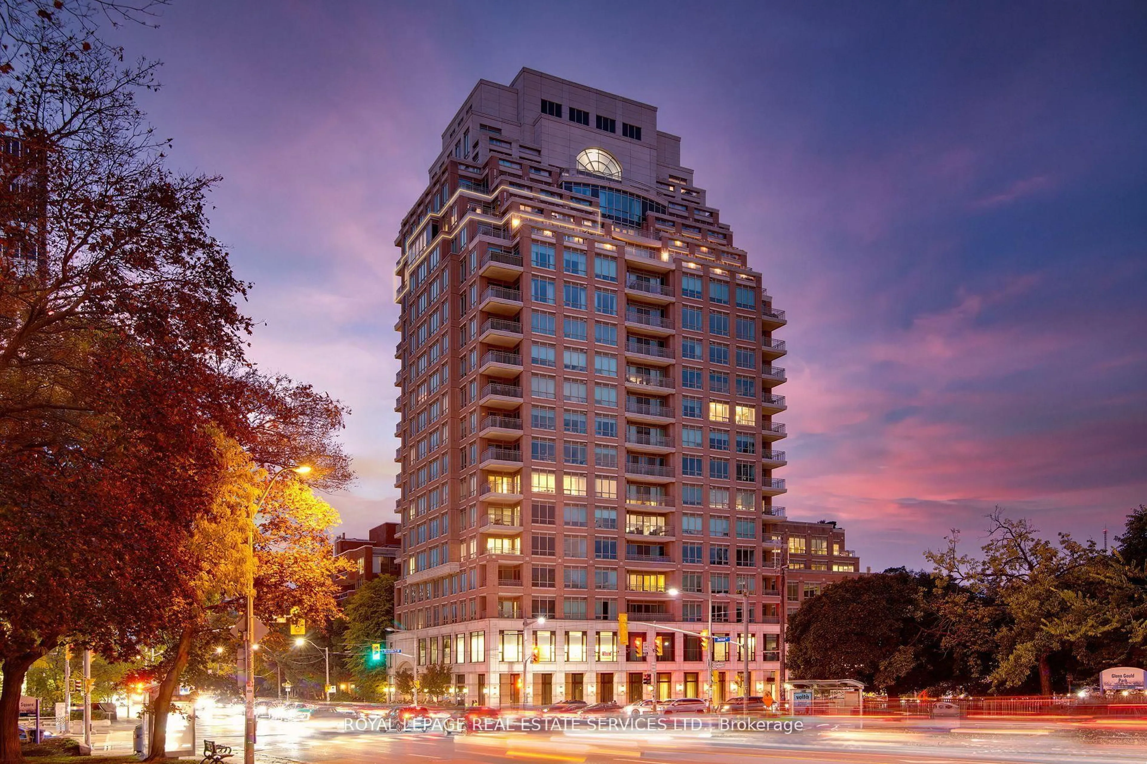 Unknown for 155 St Clair Ave #1701, Toronto Ontario M4V 0A1