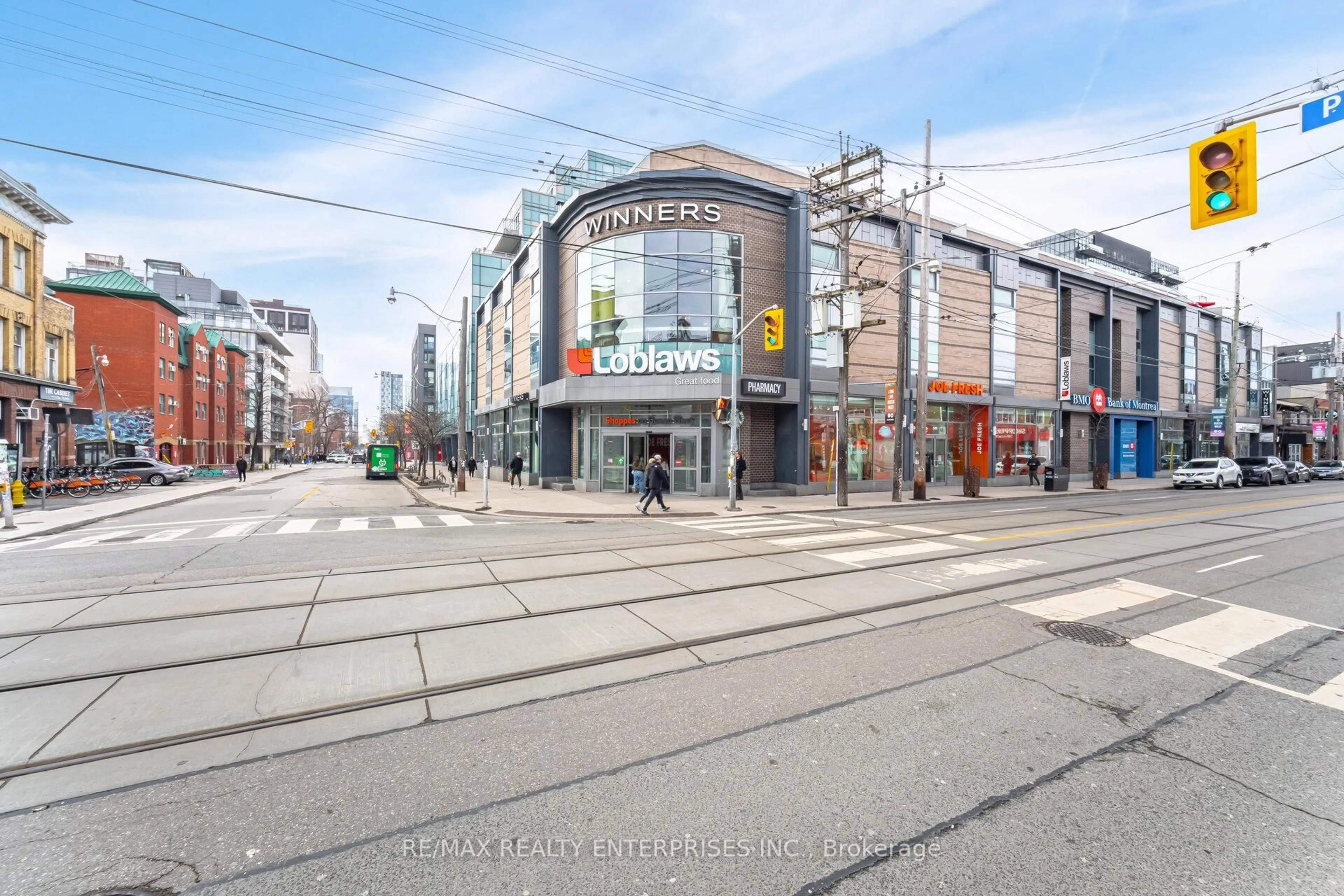 Unknown for 156 Portland St #302, Toronto Ontario M5V 2B6