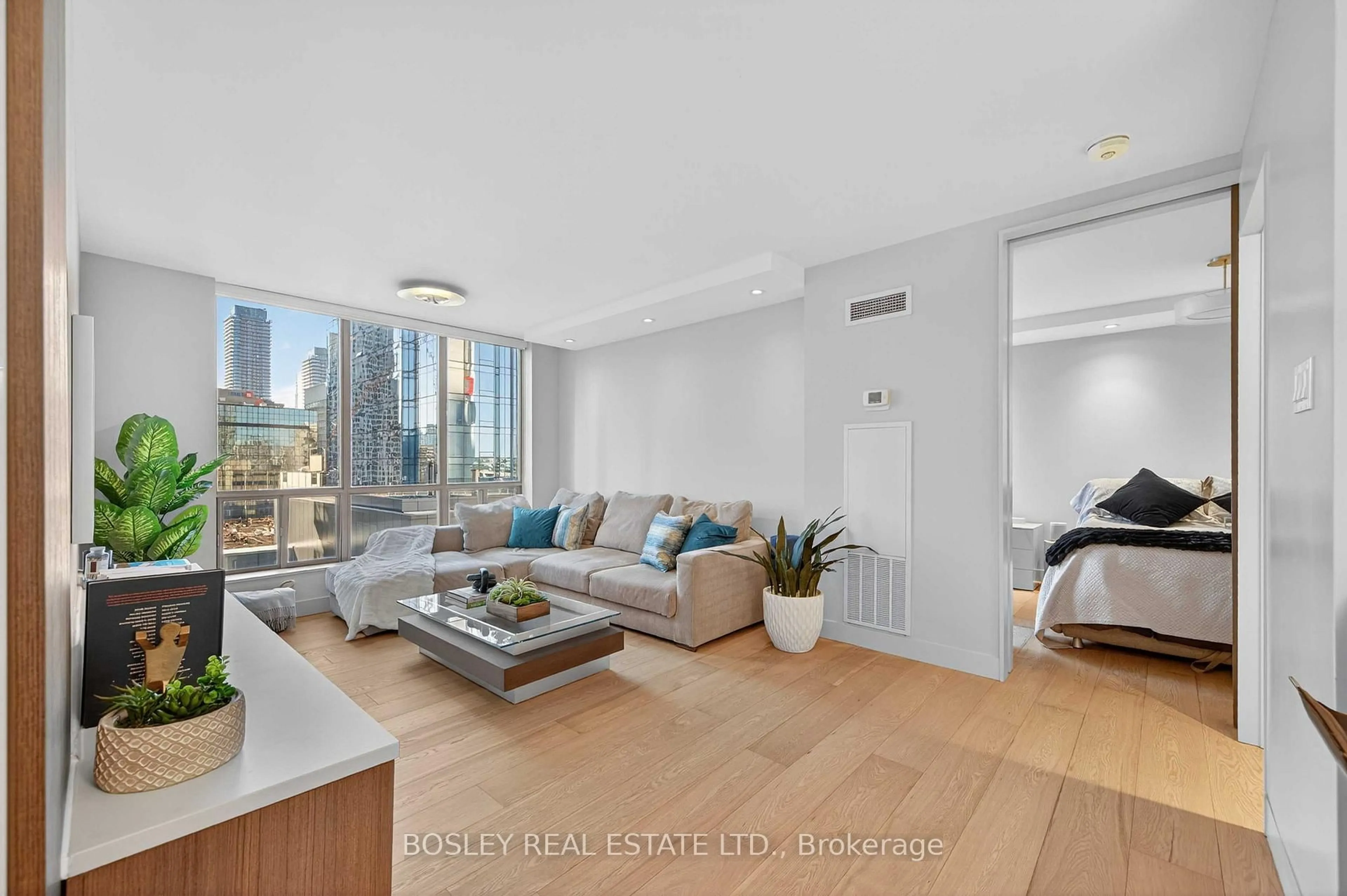 Living room with furniture, unknown for 40 Scollard St #1502, Toronto Ontario M5R 3S1