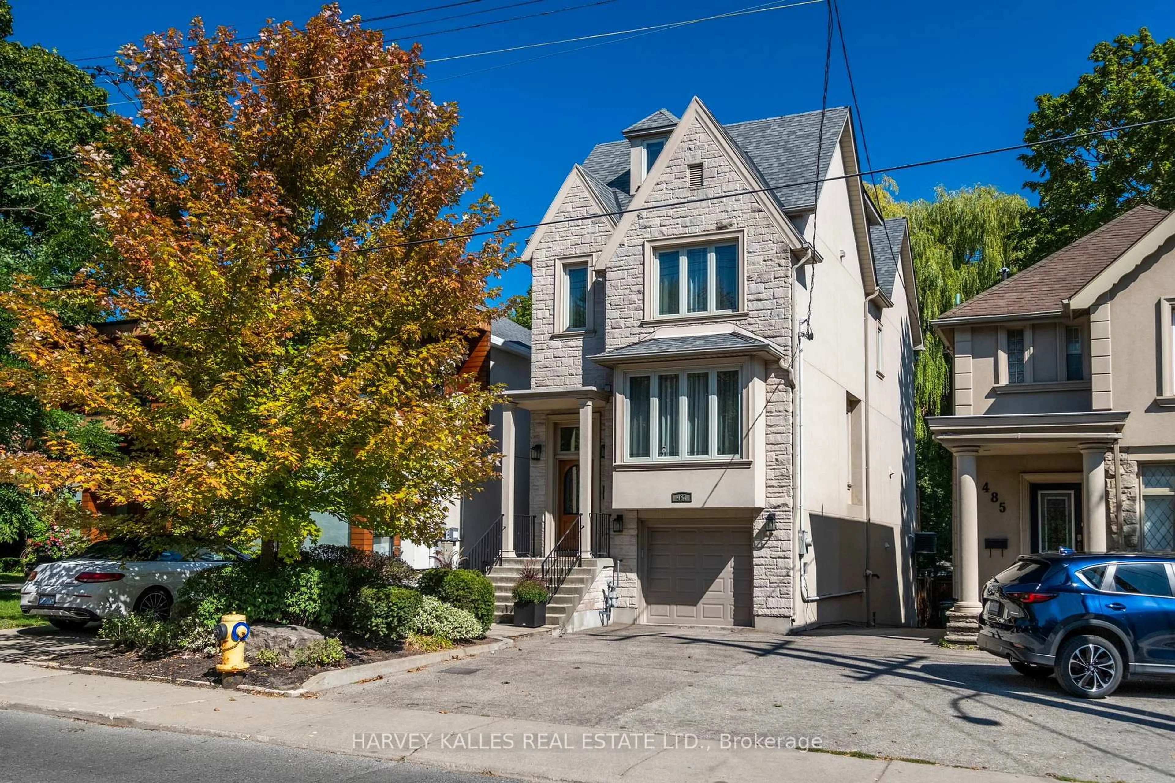 Home with brick exterior material, street for 487 Spadina Rd, Toronto Ontario M5P 2W6