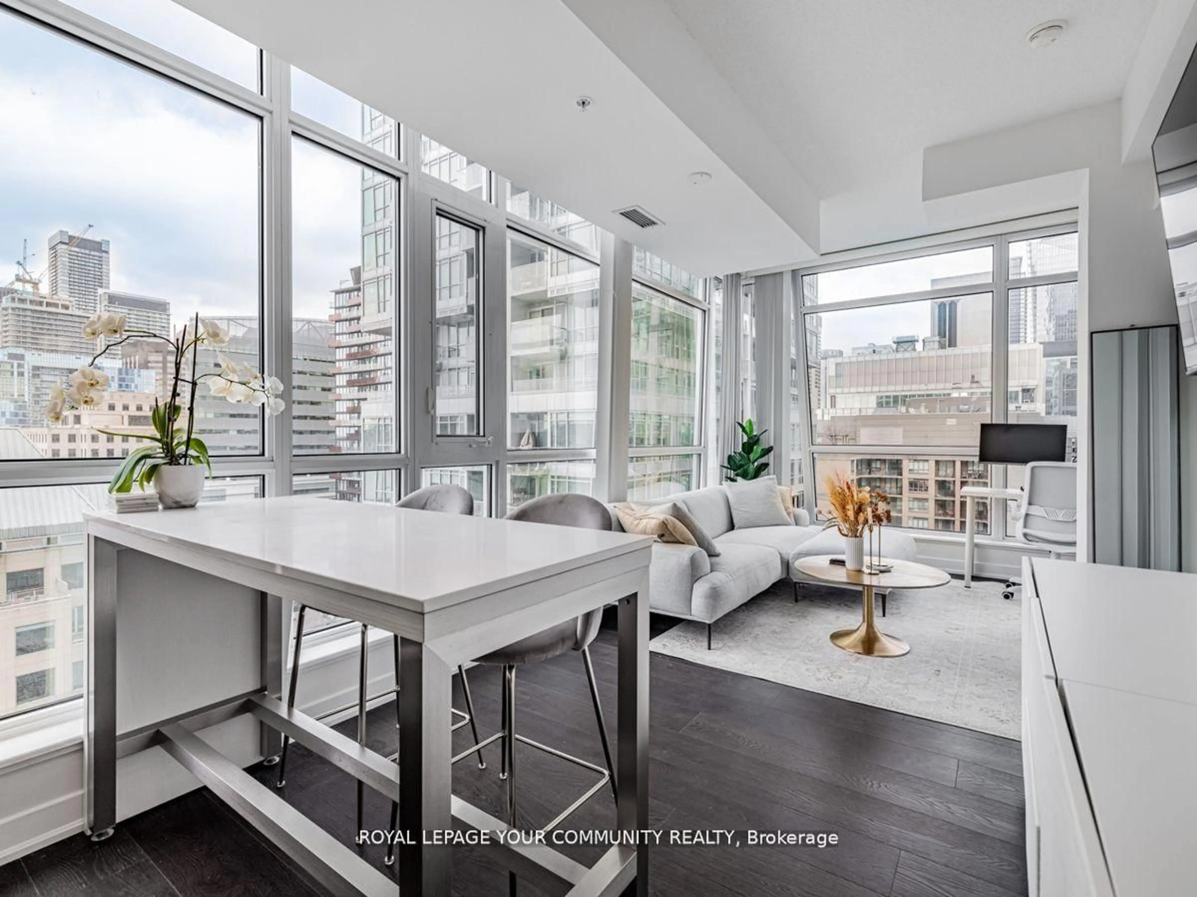 Open concept kitchen, unknown for 30 Nelson St #1602, Toronto Ontario M5V 0H5