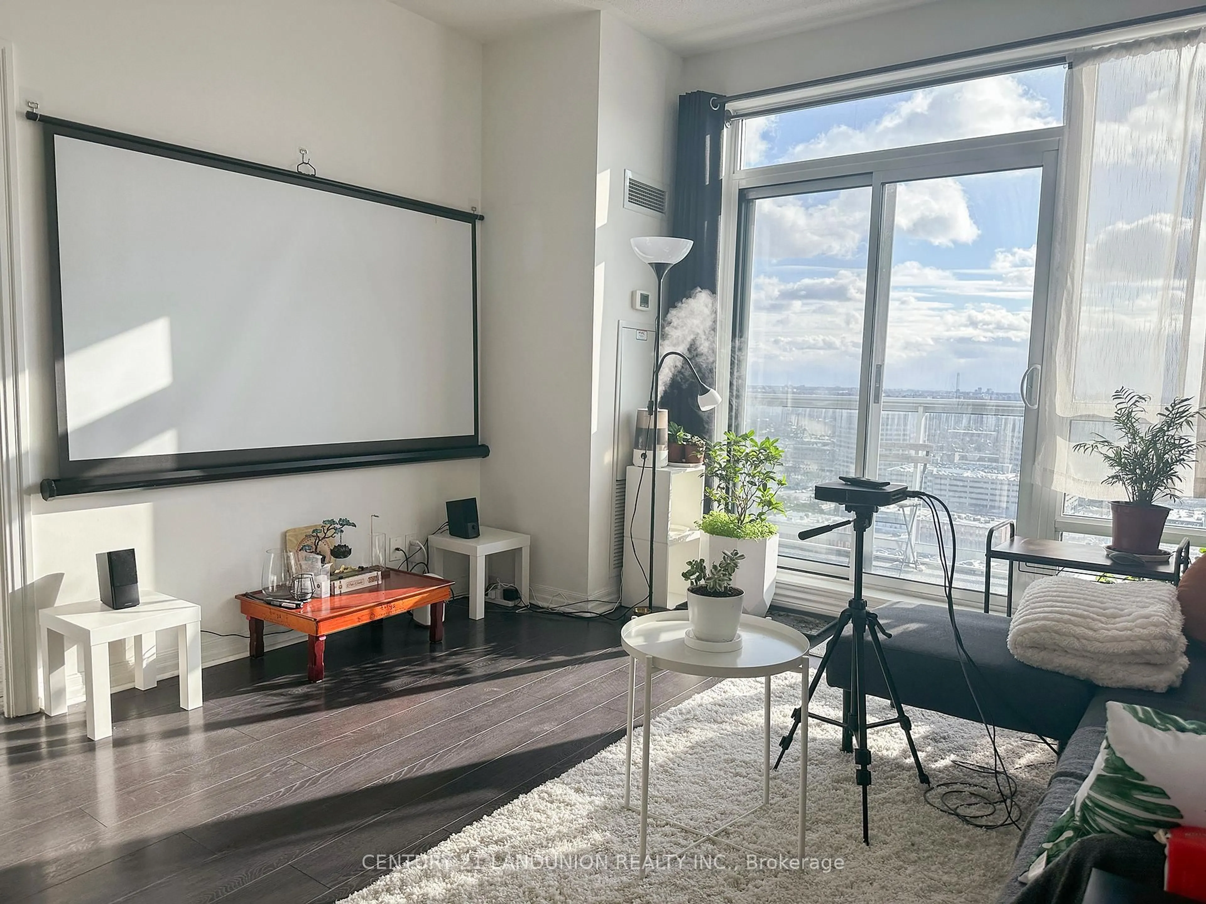 A pic of a room for 30 Heron's Hill Way #Ph 7, Toronto Ontario M2J 0A7