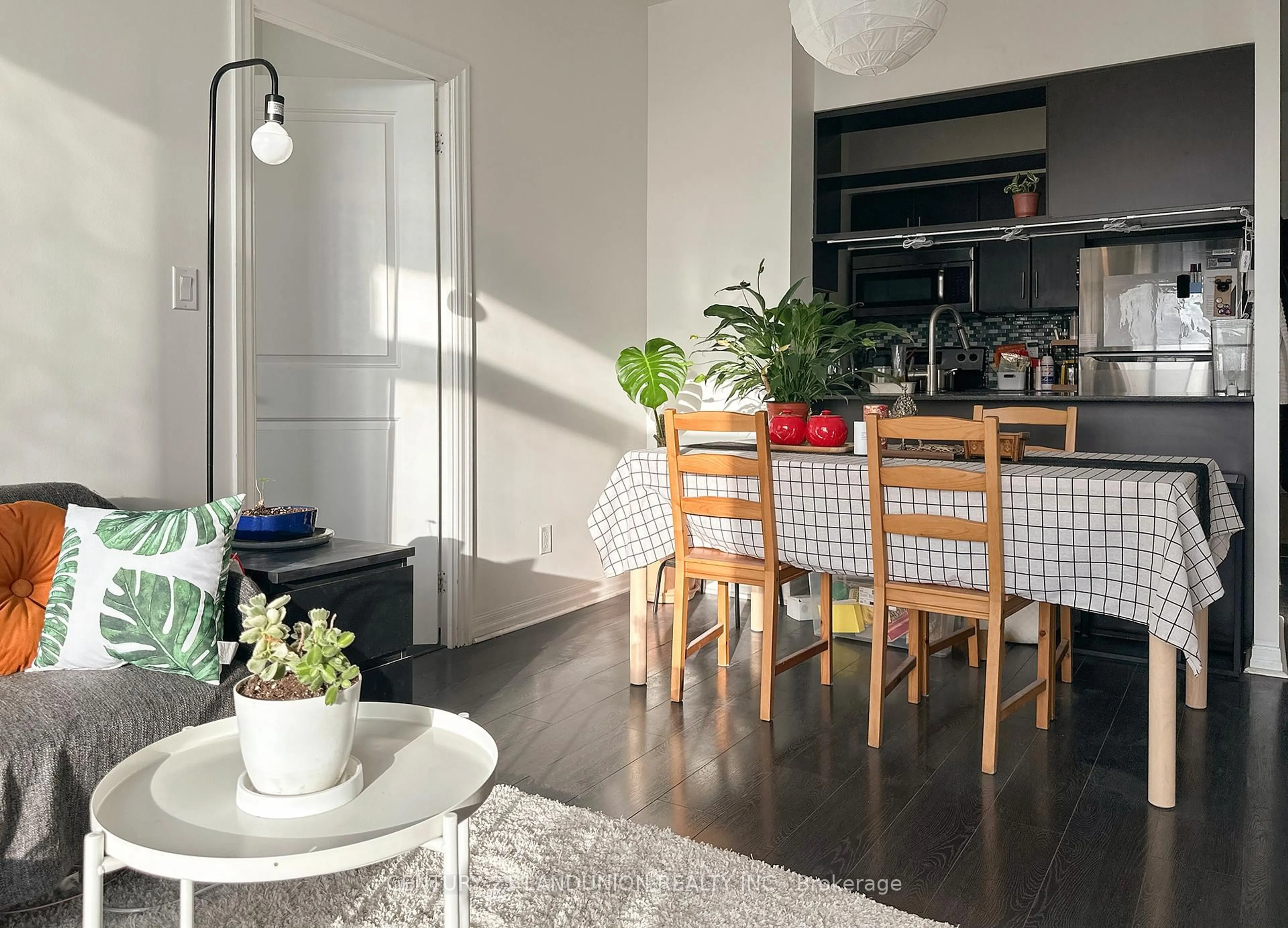 Open concept kitchen, unknown for 30 Heron's Hill Way #Ph 7, Toronto Ontario M2J 0A7