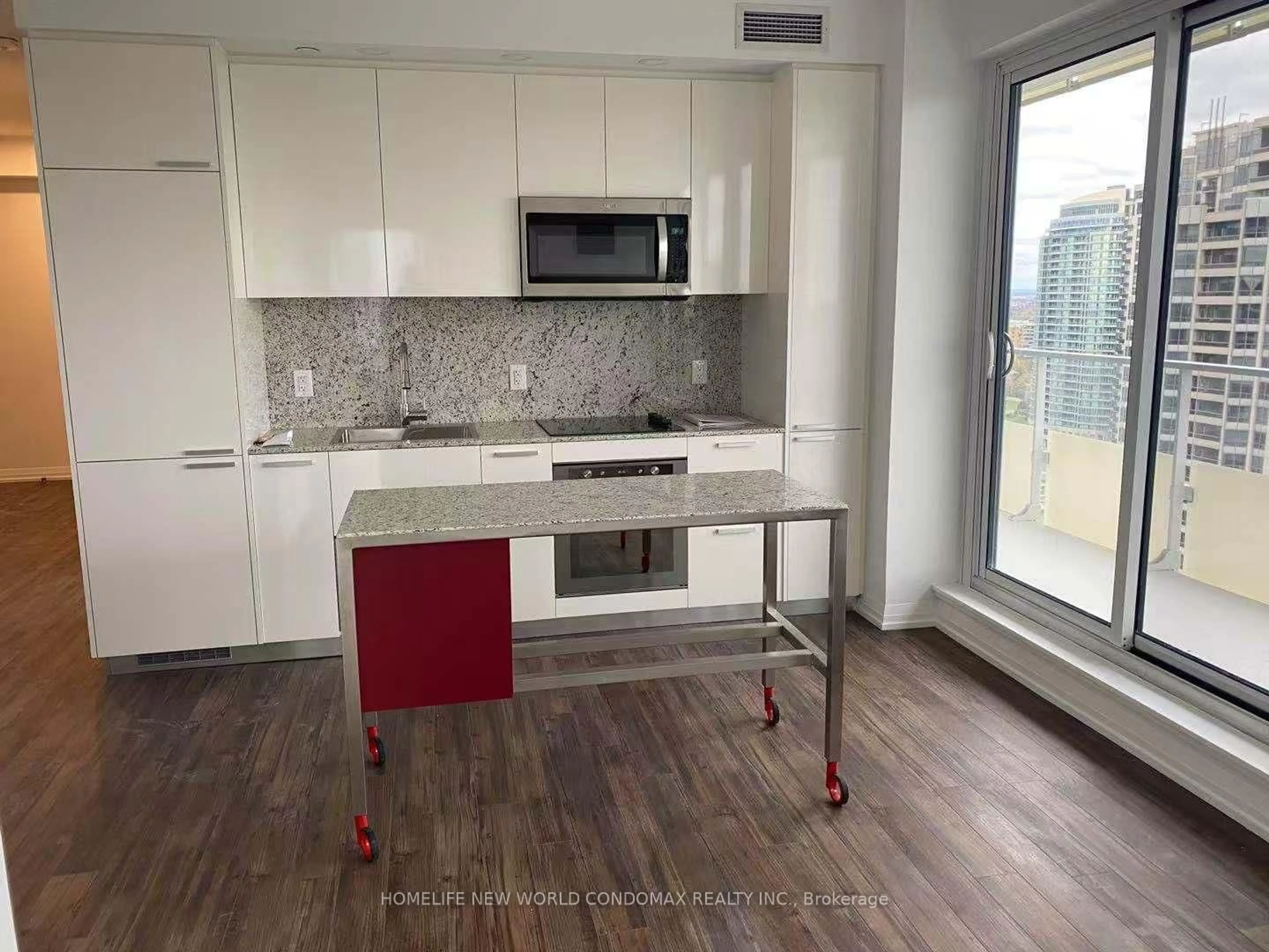 Standard kitchen, wood/laminate floor for 75 Canterbury Pl #2702, Toronto Ontario M2N 2N1
