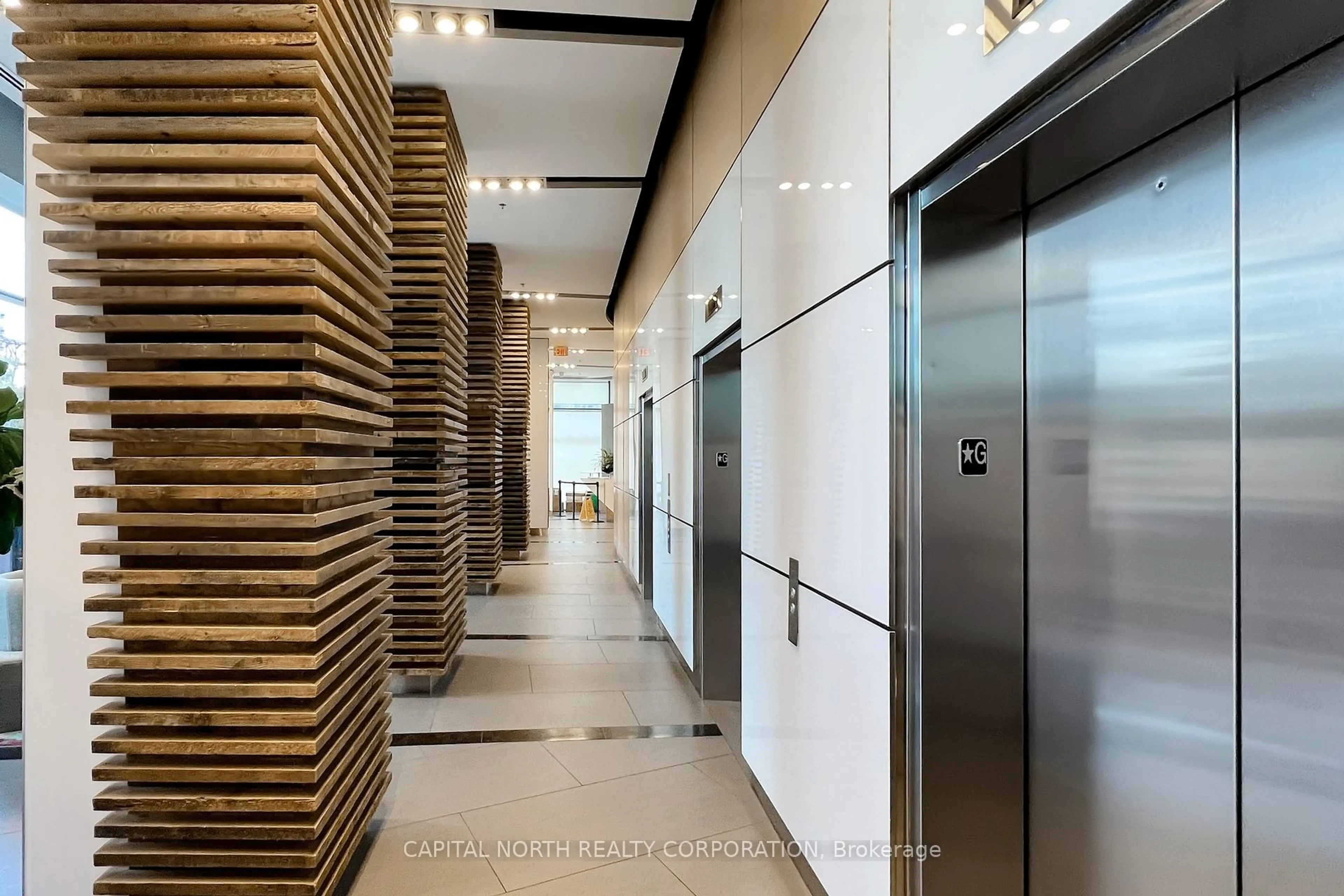 Indoor foyer for 70 Distillery Lane #605, Toronto Ontario M5A 0E3