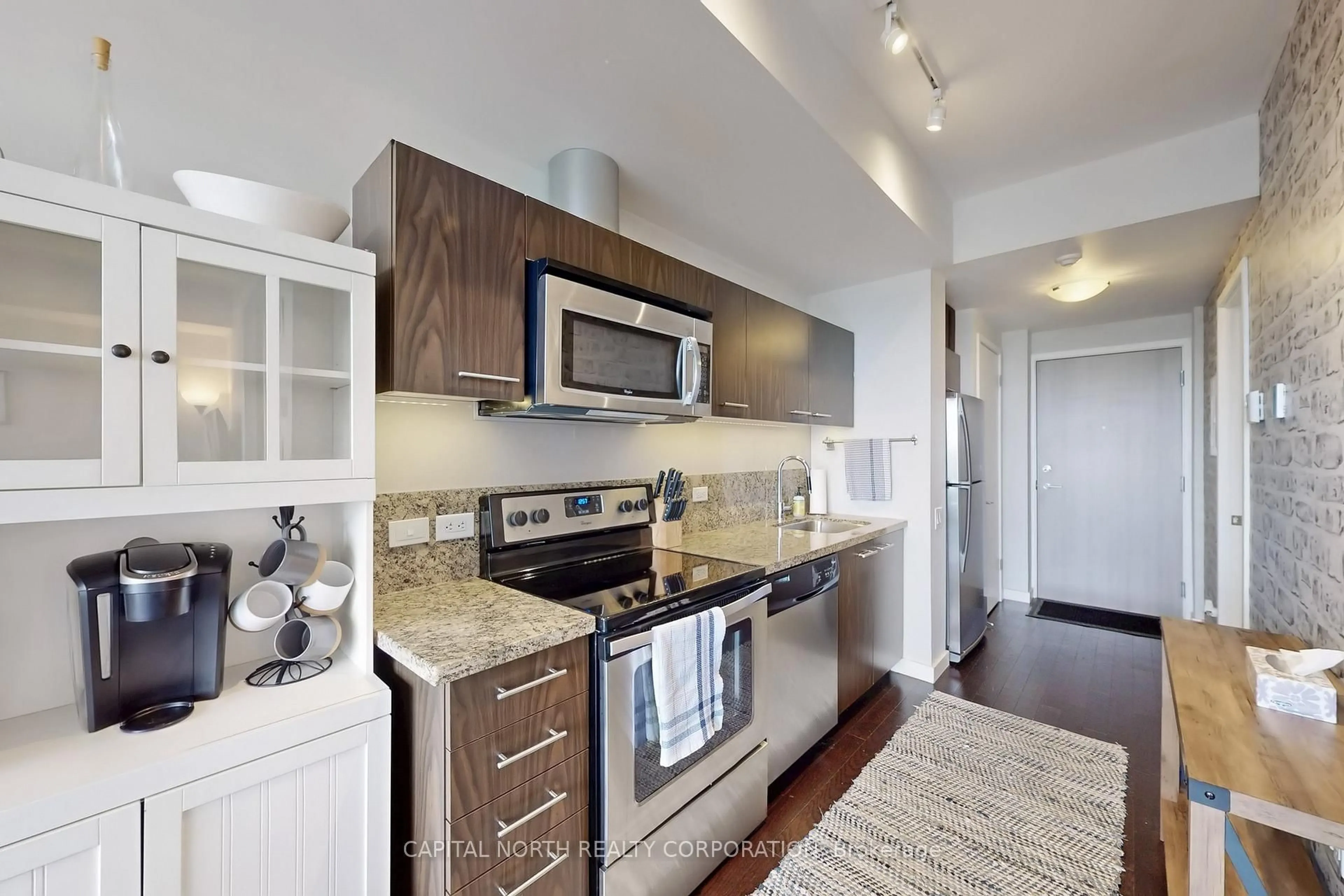 Open concept kitchen, ceramic/tile floor for 70 Distillery Lane #605, Toronto Ontario M5A 0E3