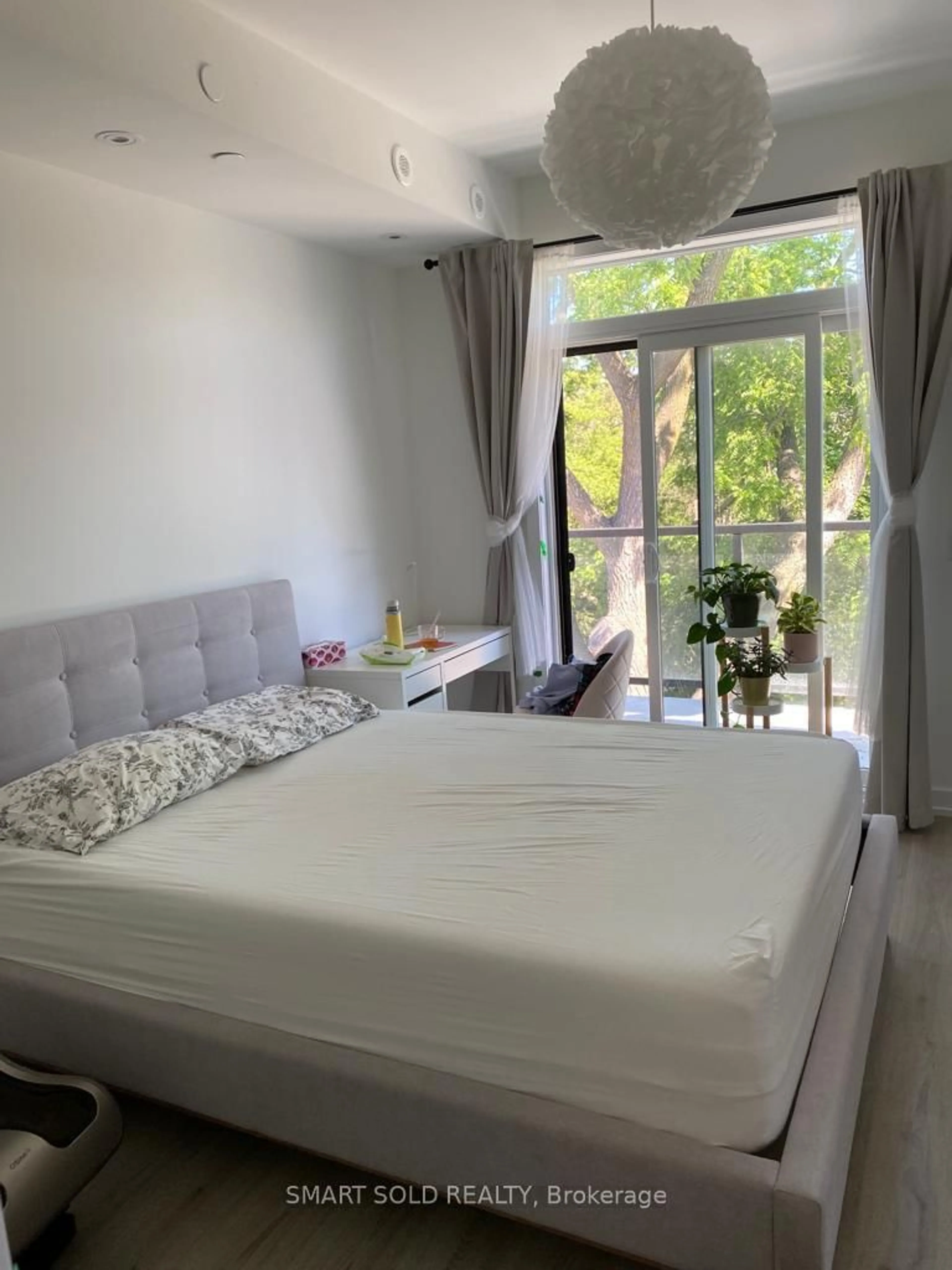 Bedroom with bed, unknown for 51 Winlock Park #24, Toronto Ontario M2M 0B8