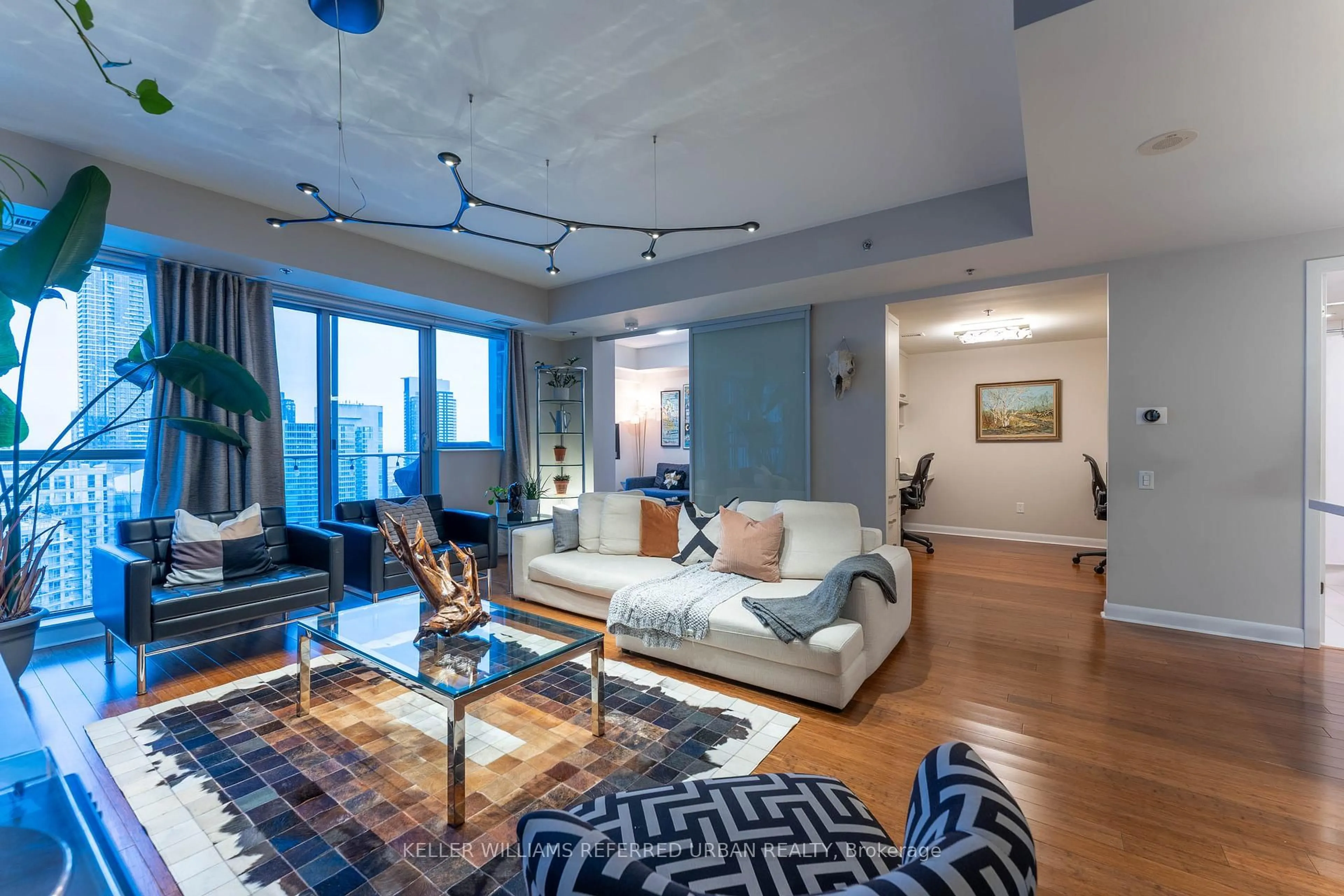 Living room with furniture, unknown for 375 King St #2903, Toronto Ontario M5V 1K5