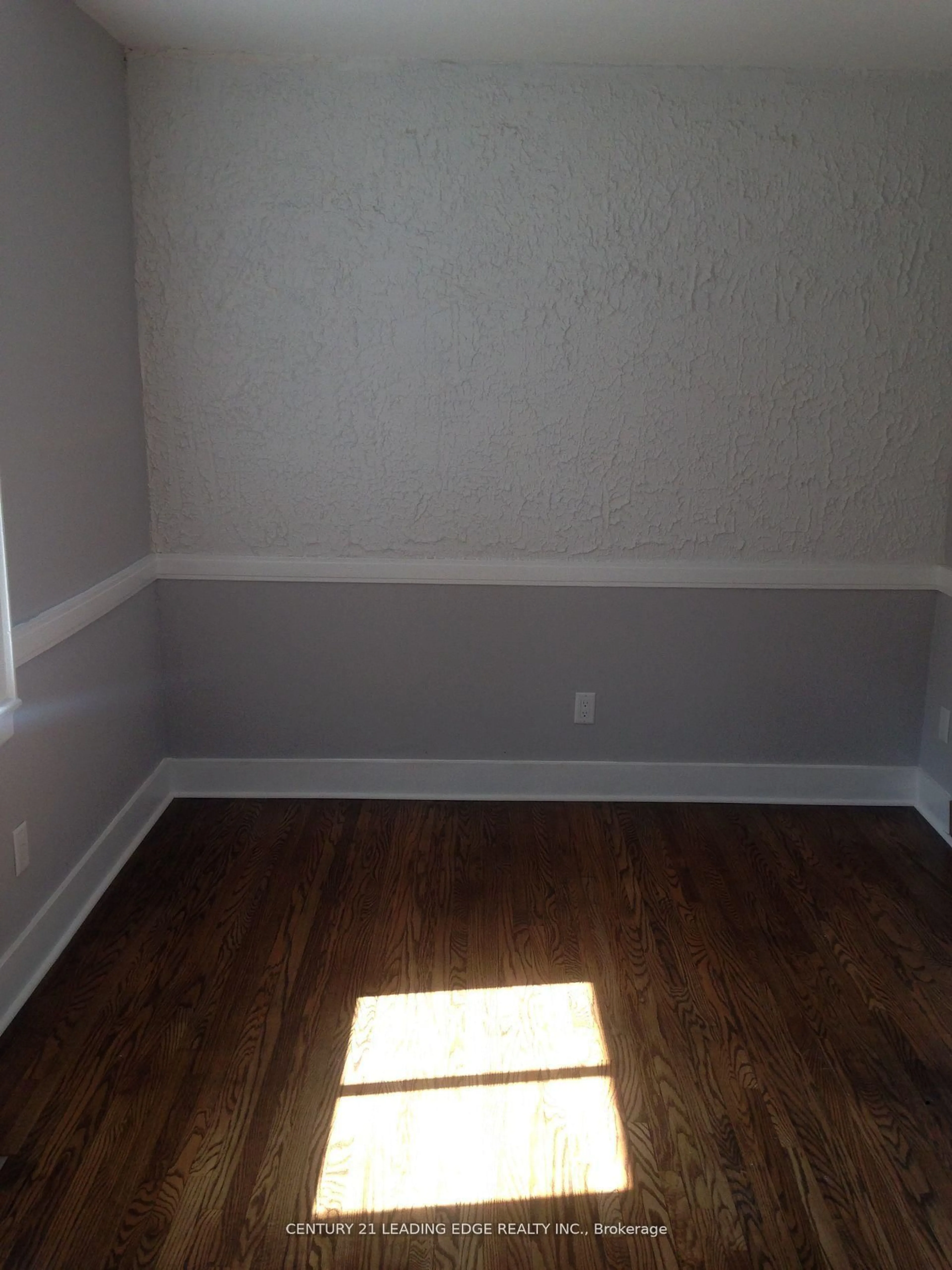 A pic of a room for 360A Lawrence Ave, Toronto Ontario M5M 1B7