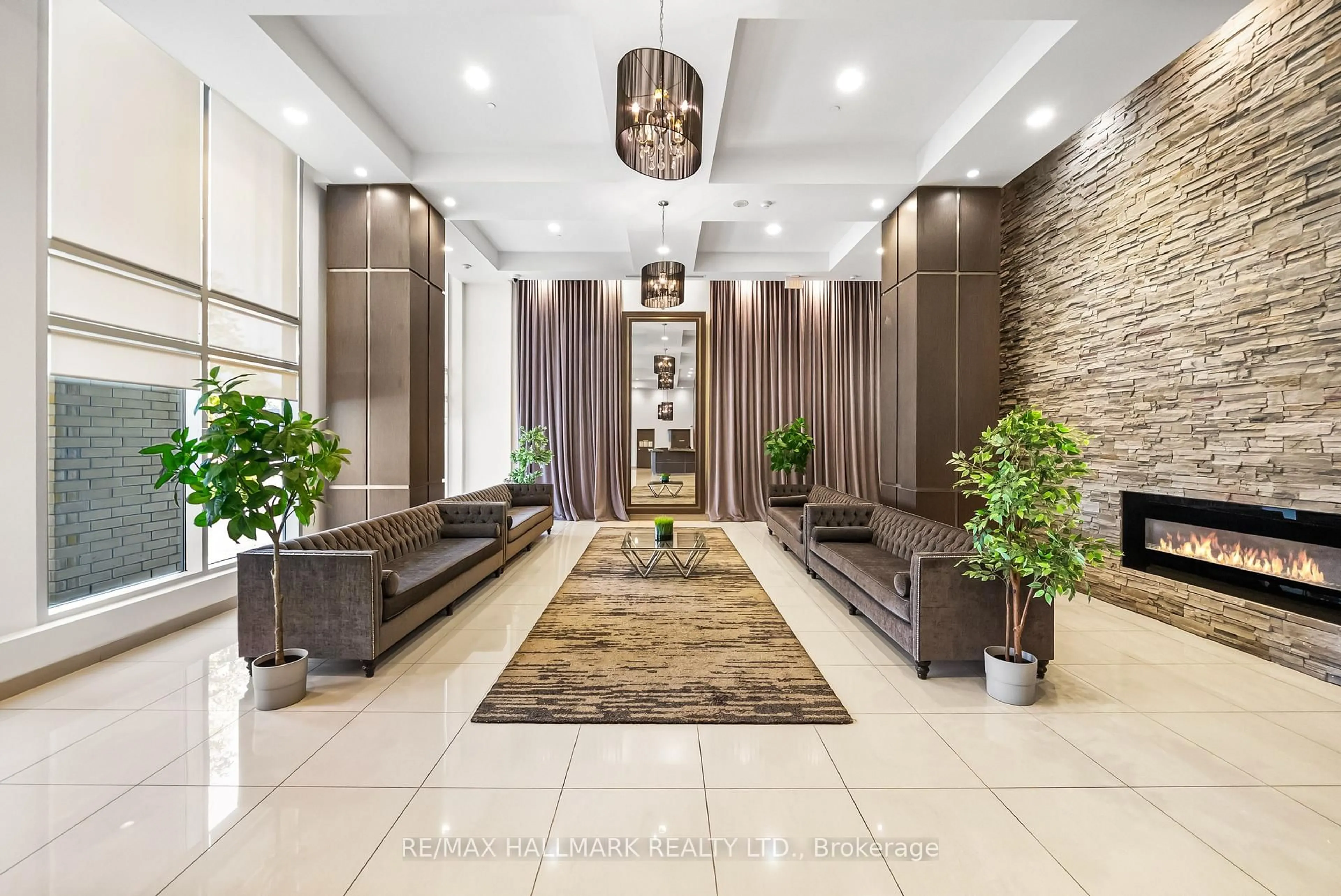 Lobby for 2756 Old Leslie St #602, Toronto Ontario M2K 0E2