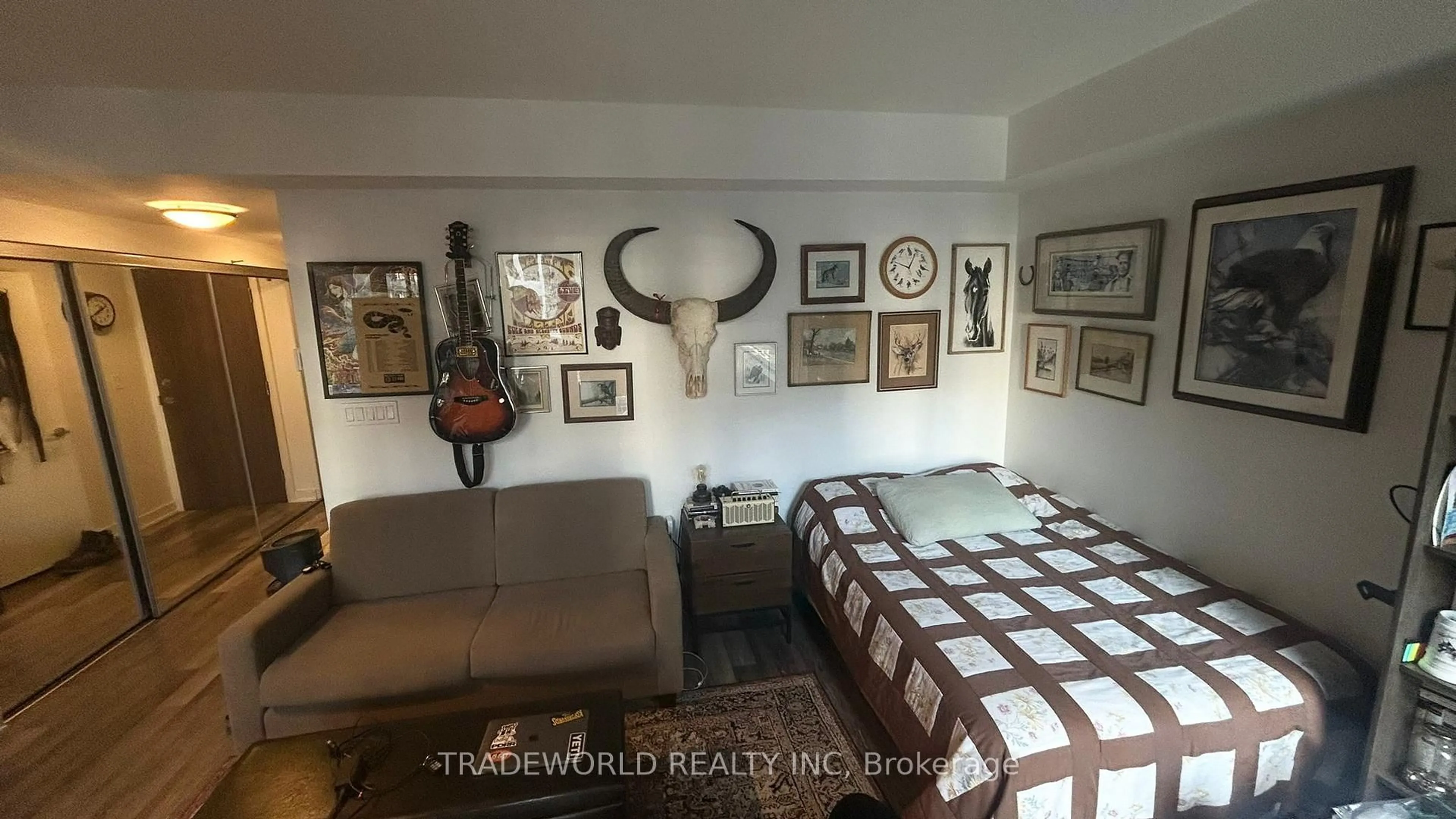 A pic of a room for 576 Front St #401E, Toronto Ontario M5V 1C1