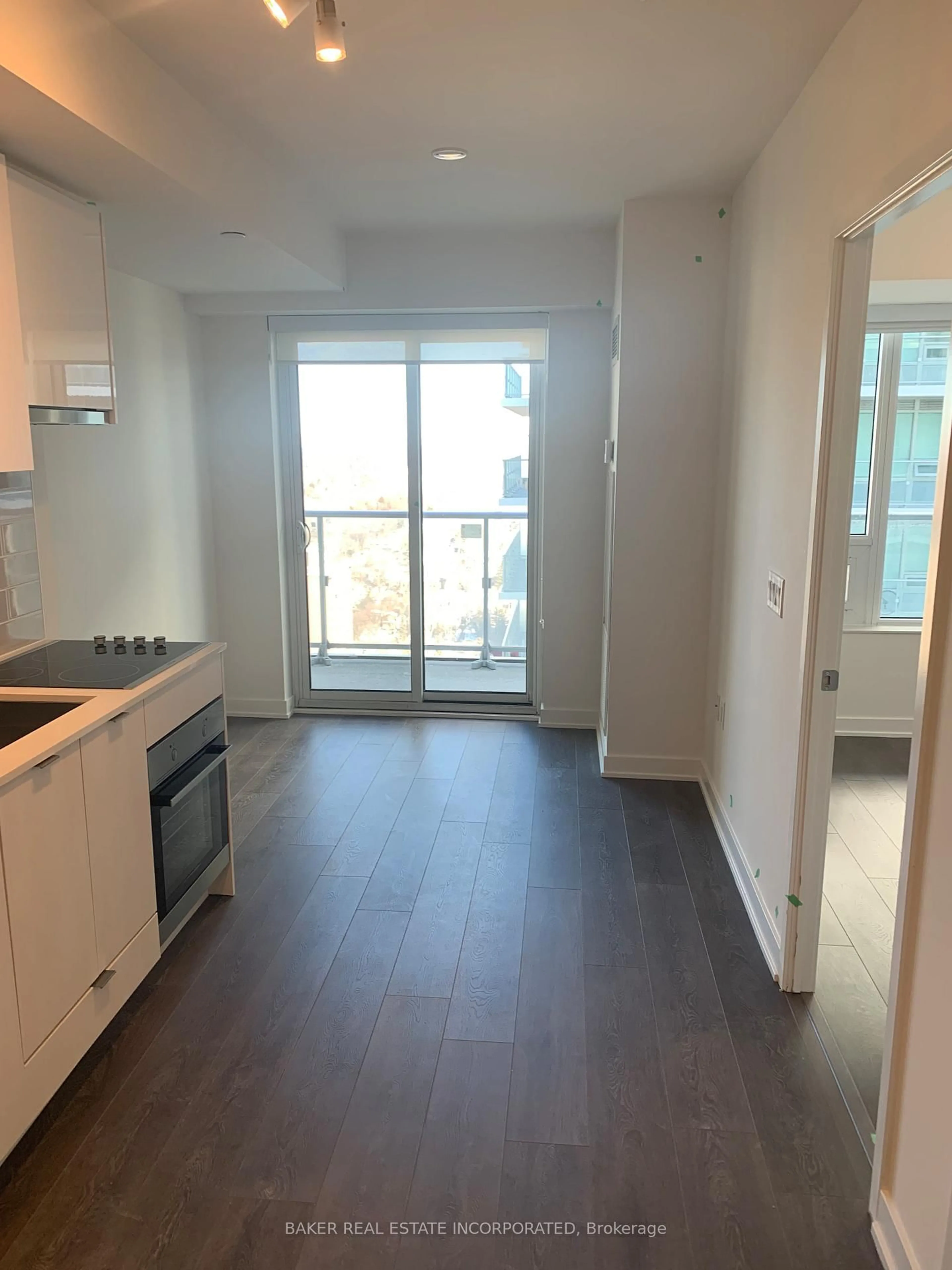 Standard kitchen, unknown for 195 Redpath Ave #3413, Toronto Ontario M4P 0E4