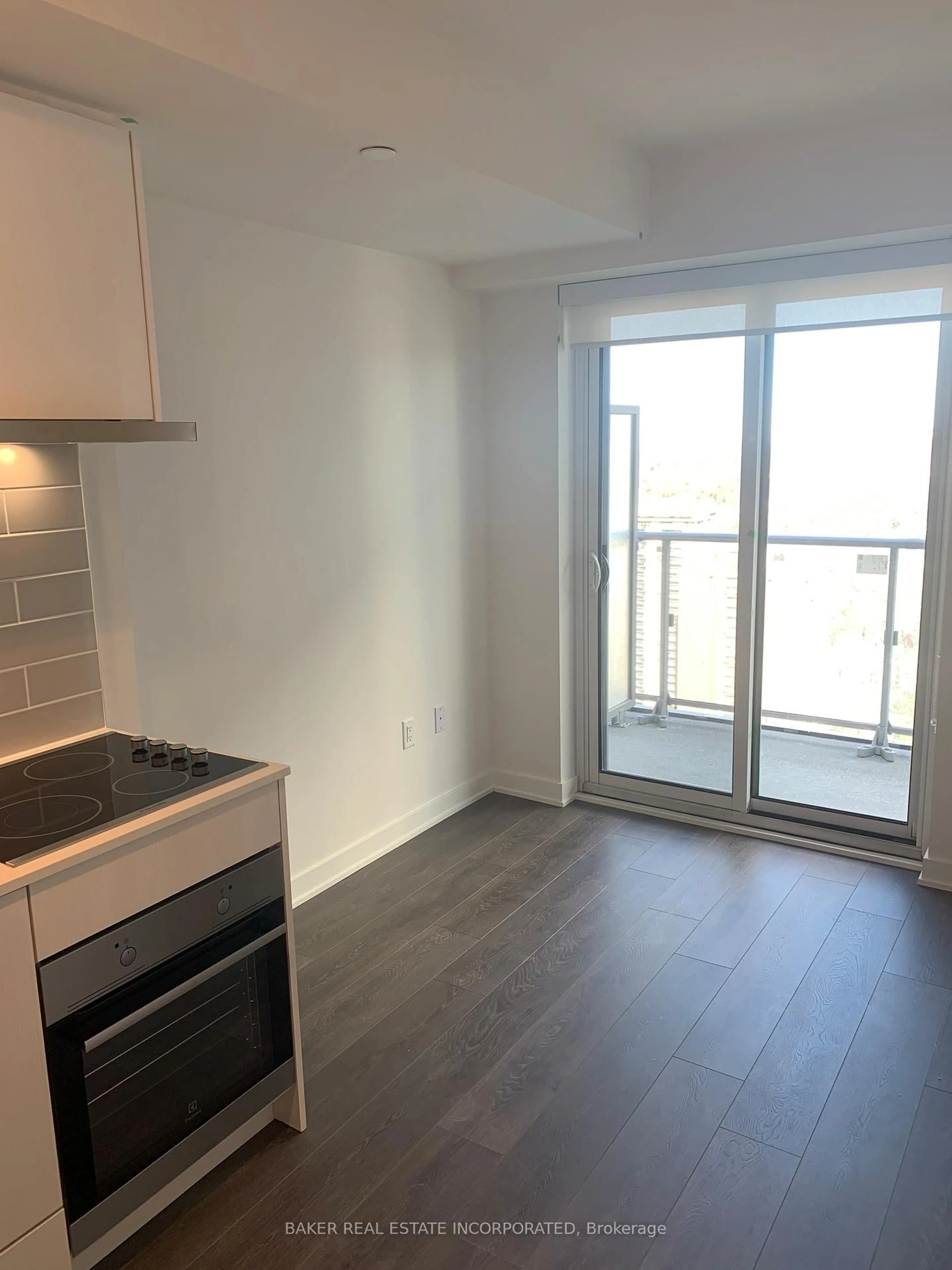 A pic of a room for 195 Redpath Ave #3413, Toronto Ontario M4P 0E4