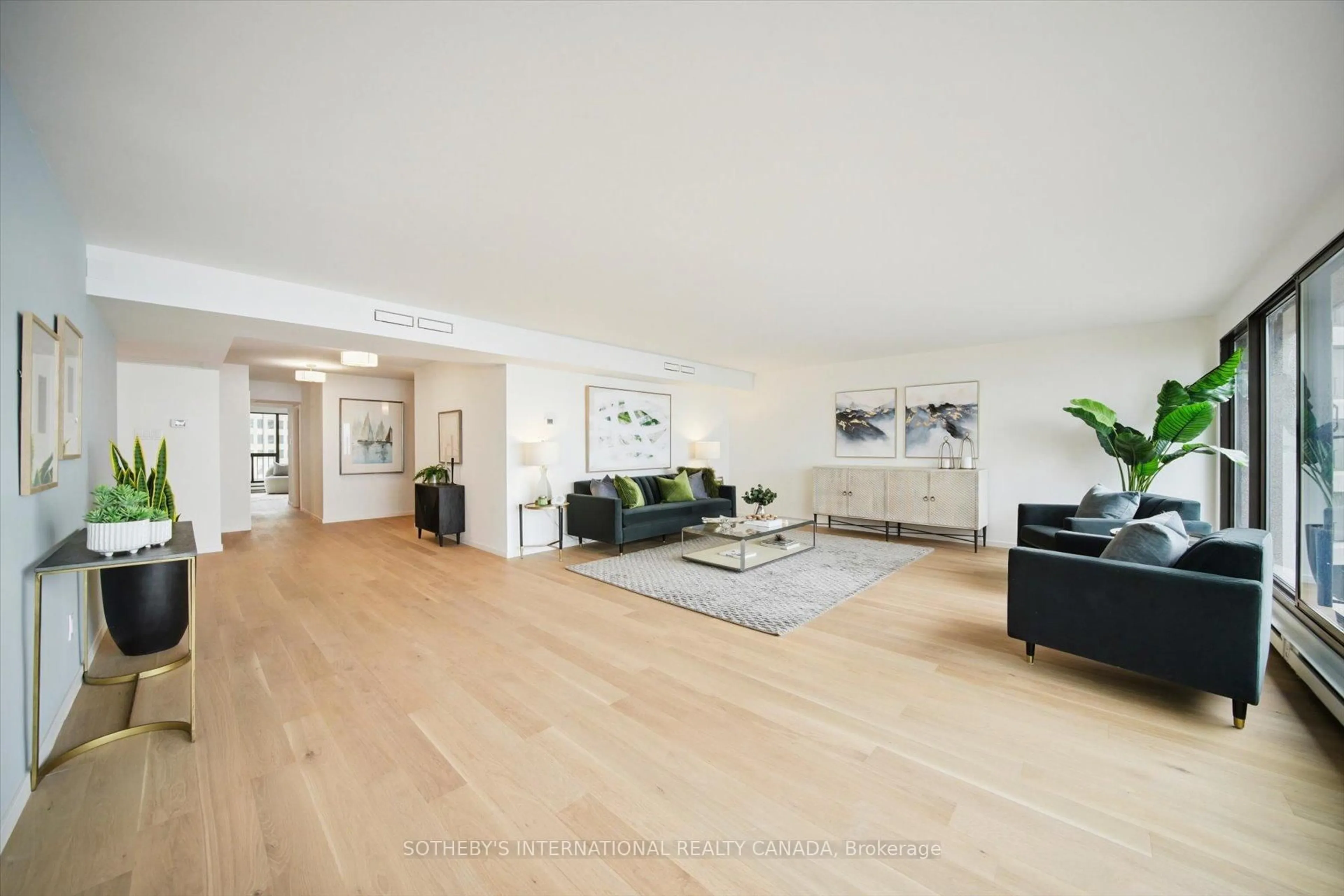 Living room with furniture, unknown for 65 Harbour Sq #1110, Toronto Ontario M5J 2L4