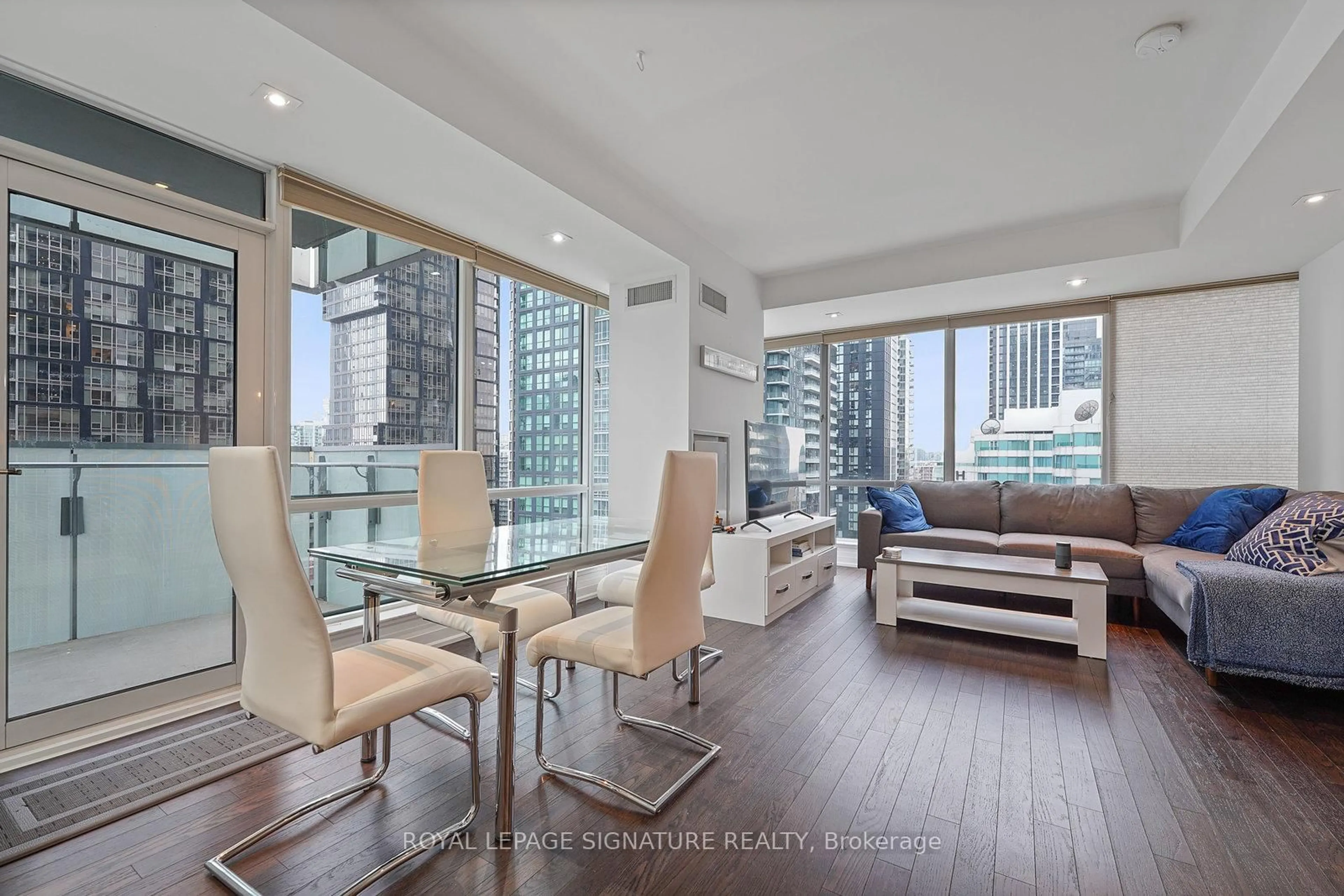 Living room with furniture, unknown for 80 John St #2003, Toronto Ontario M5V 3X4