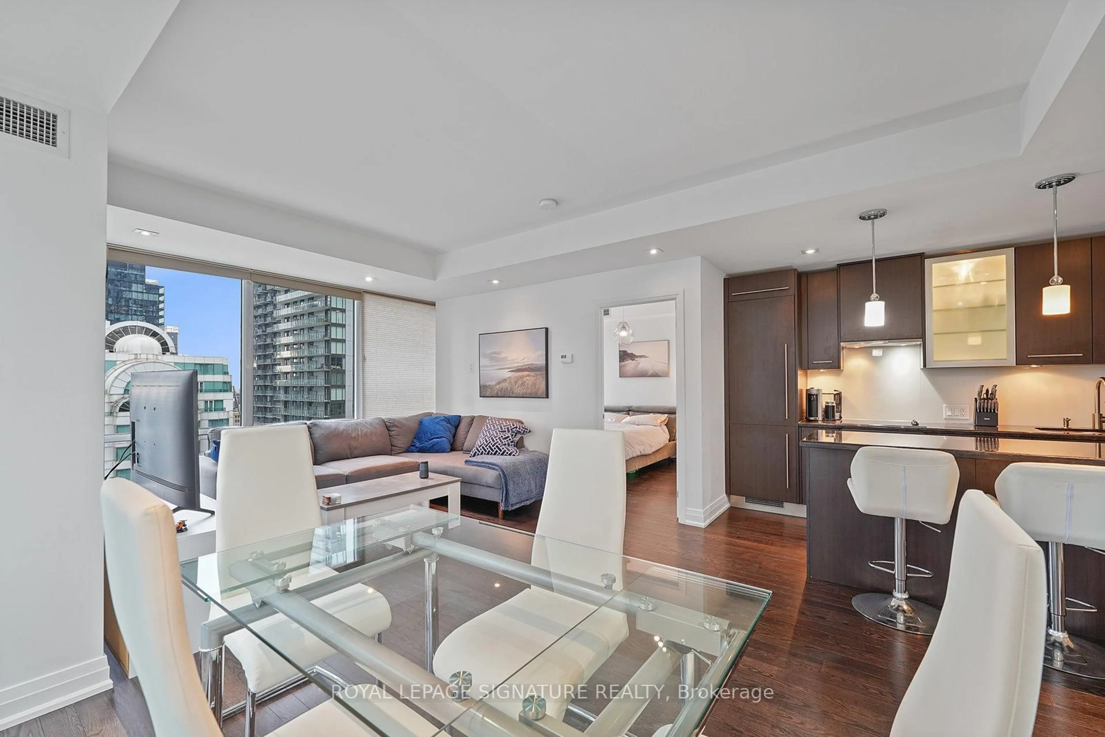 Living room with furniture, unknown for 80 John St #2003, Toronto Ontario M5V 3X4