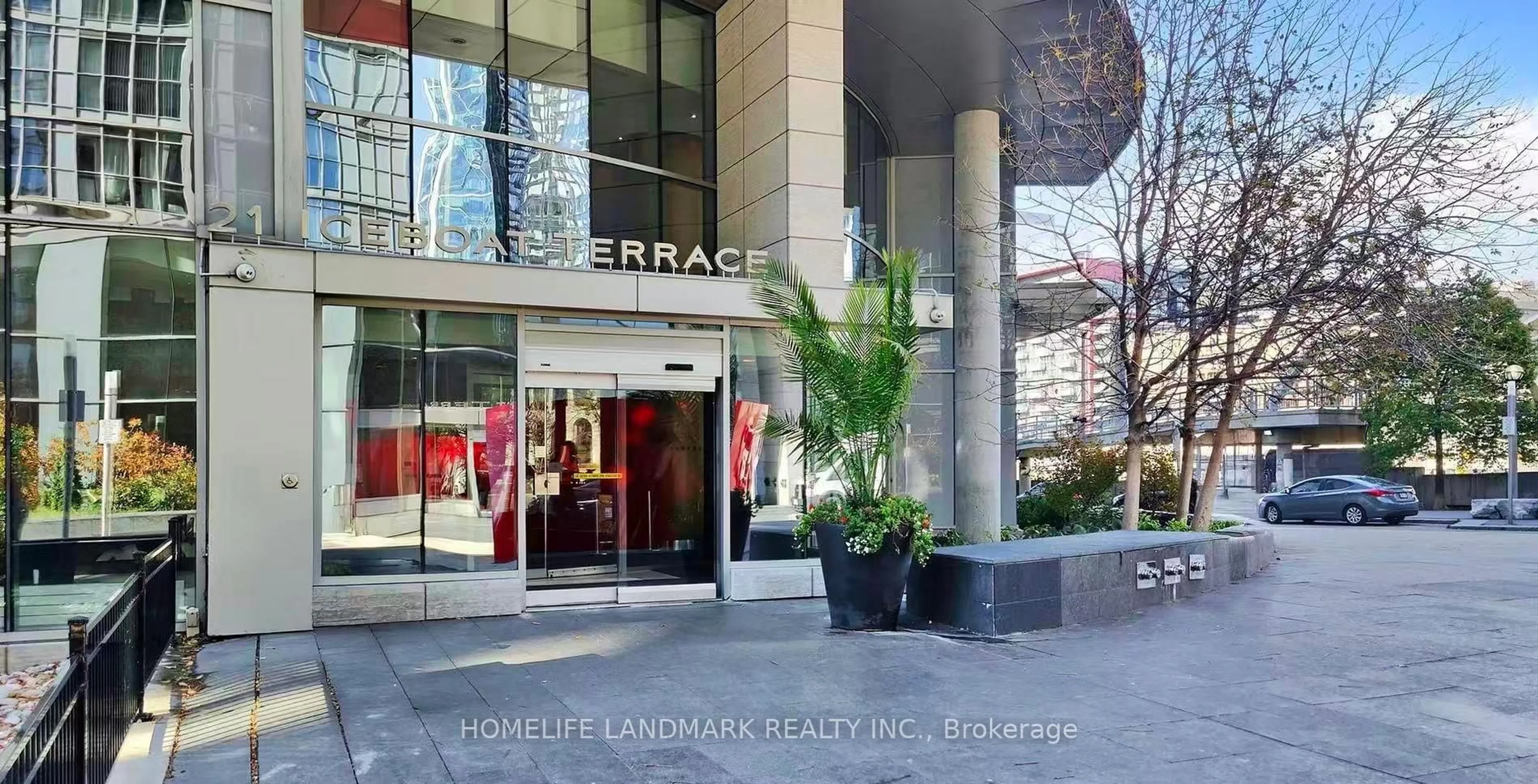 Lobby for 21 Iceboat Terr #622, Toronto Ontario M5V 4A9