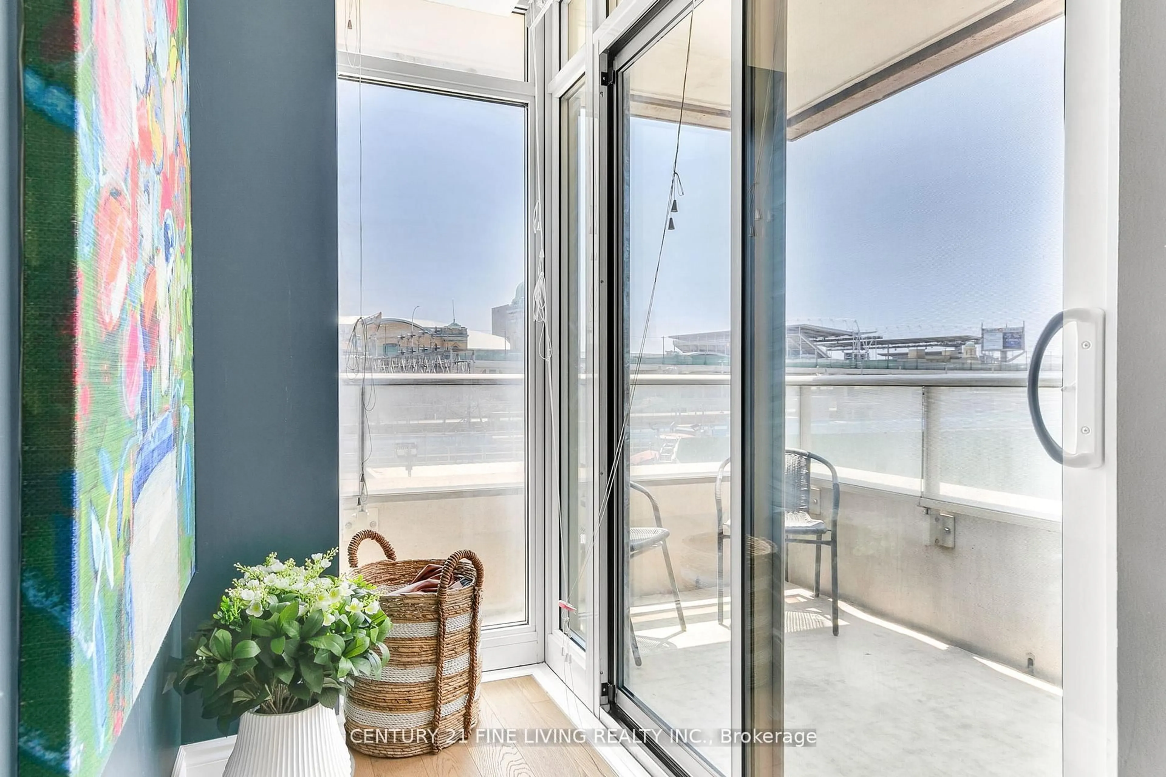 Unknown for 6 Pirandello St #Th22, Toronto Ontario M6K 0B1