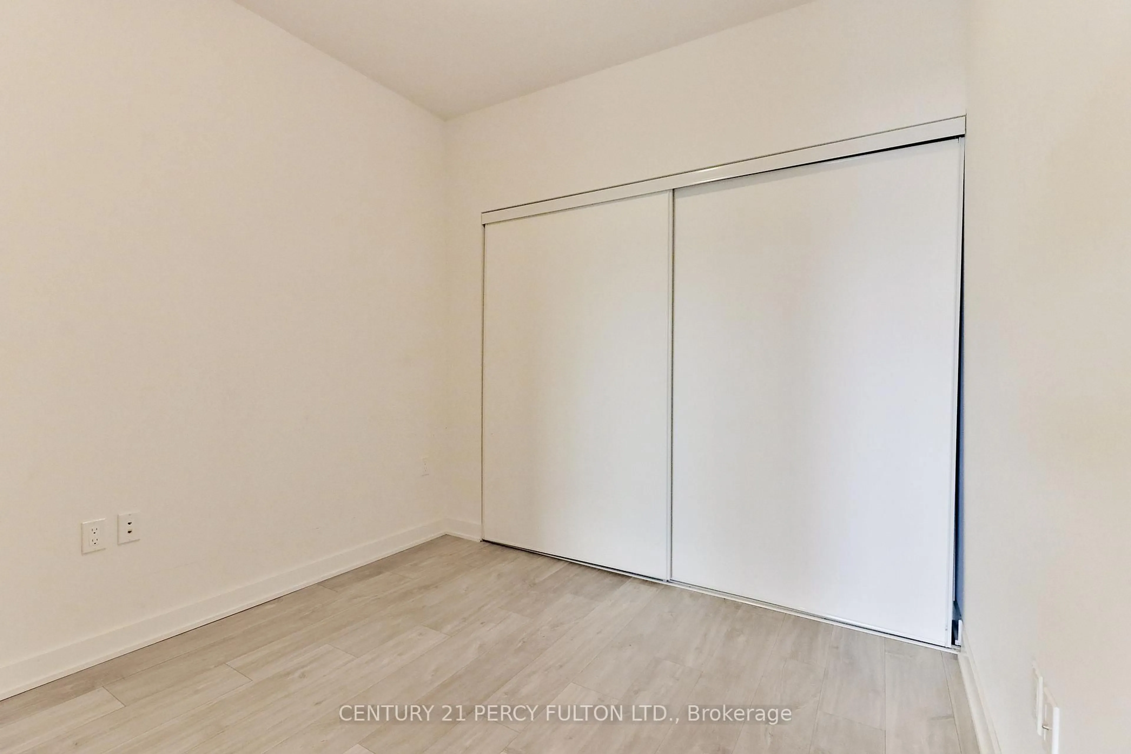 A pic of a room for 576 Front St #1202, Toronto Ontario M5V 1C1