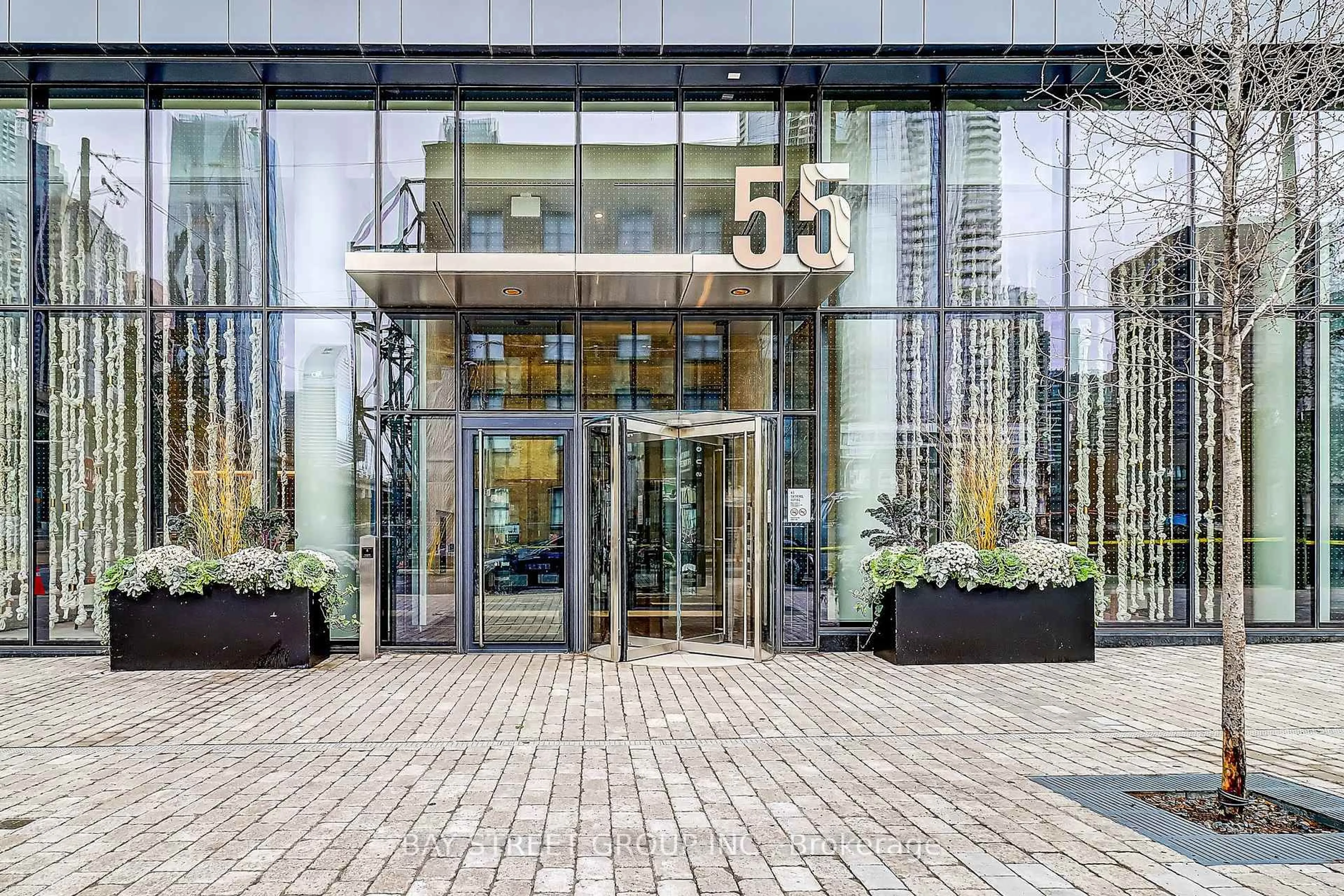 Indoor foyer for 55 Cooper St #2607, Toronto Ontario M5E 0G1