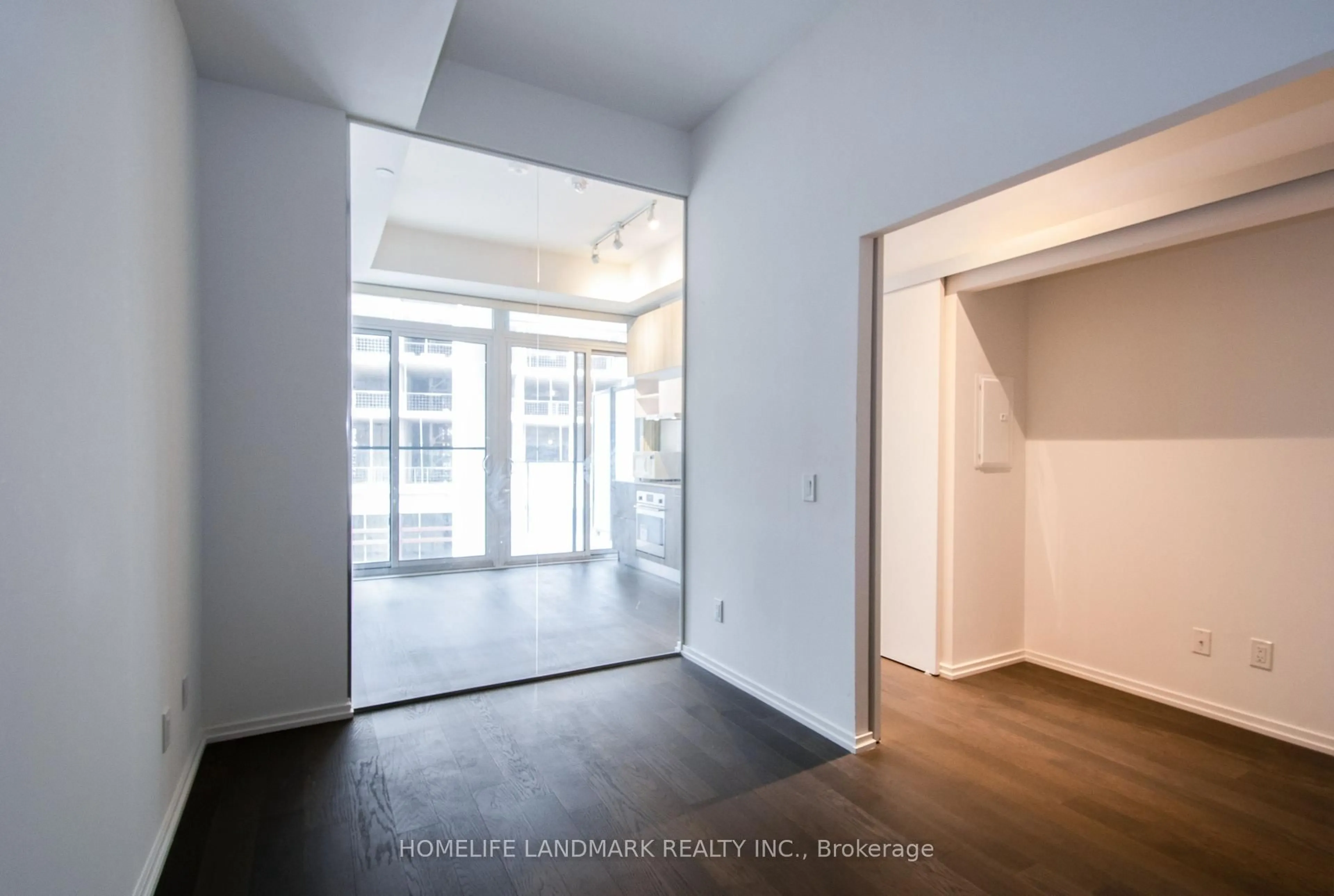 Unknown for 5 Soudan Ave #1112, Toronto Ontario M4S 0B1