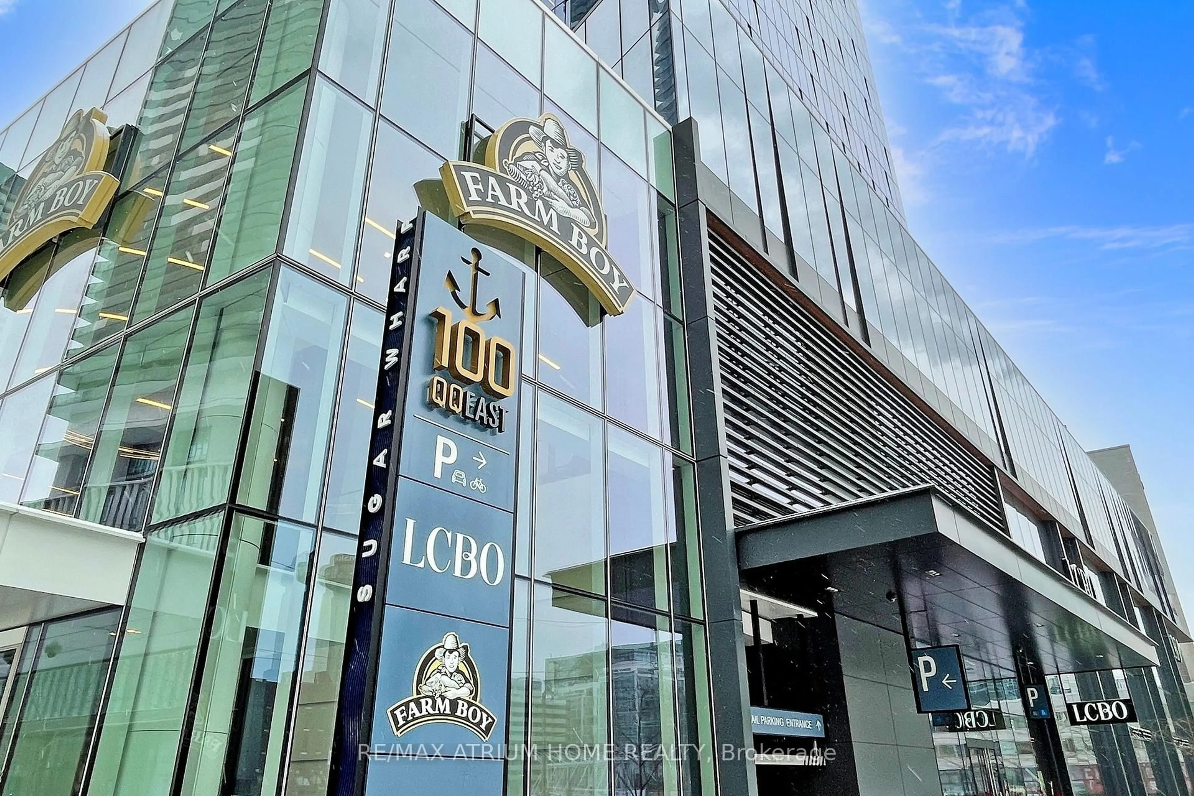 Lobby for 55 Cooper St #5910, Toronto Ontario M5E 0G1