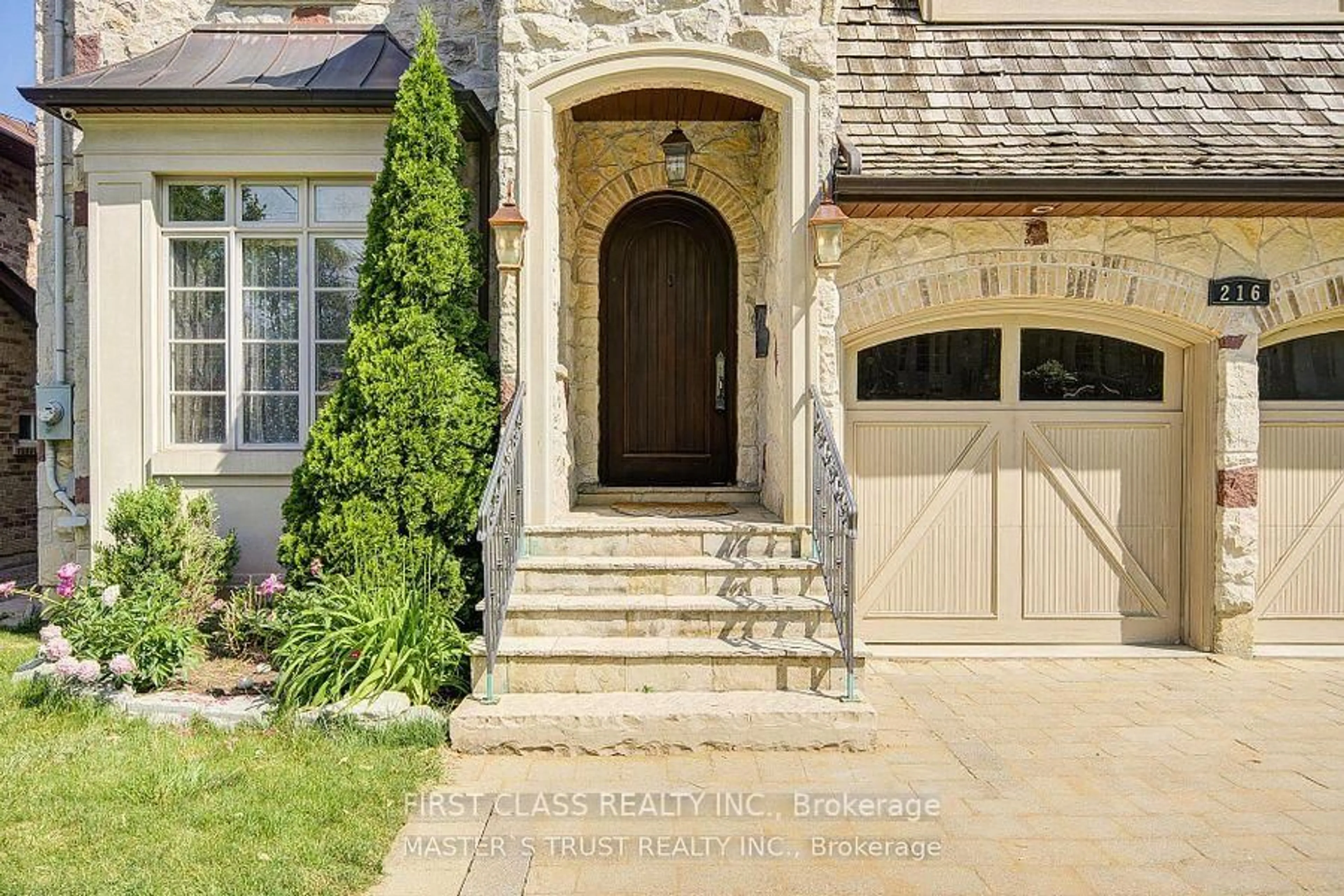 Home with brick exterior material, street for 216 Parkview Ave, Toronto Ontario M2N 3Y8