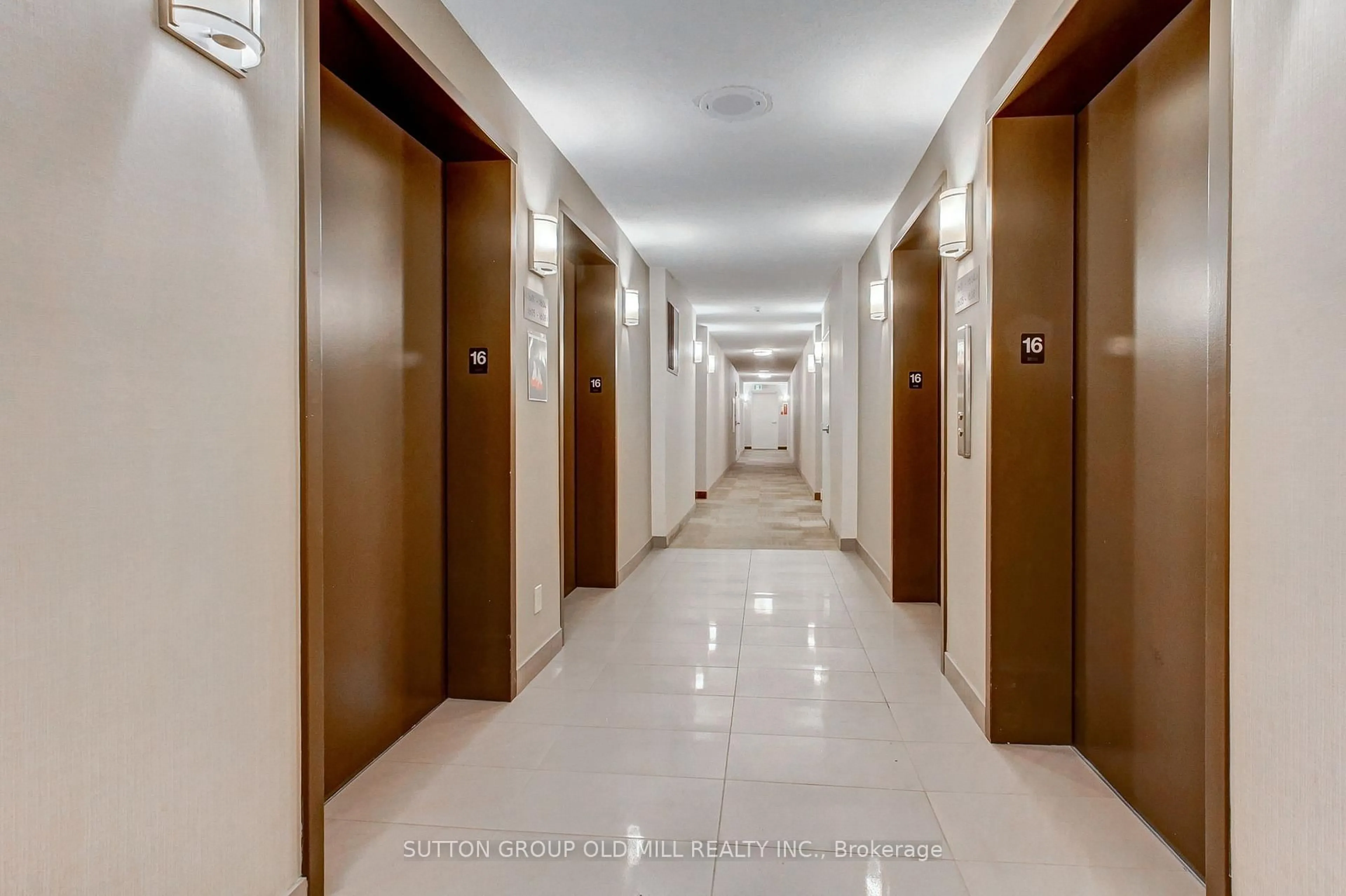 Indoor foyer for 133 Torresdale Ave #1604, Toronto Ontario M2R 3T2