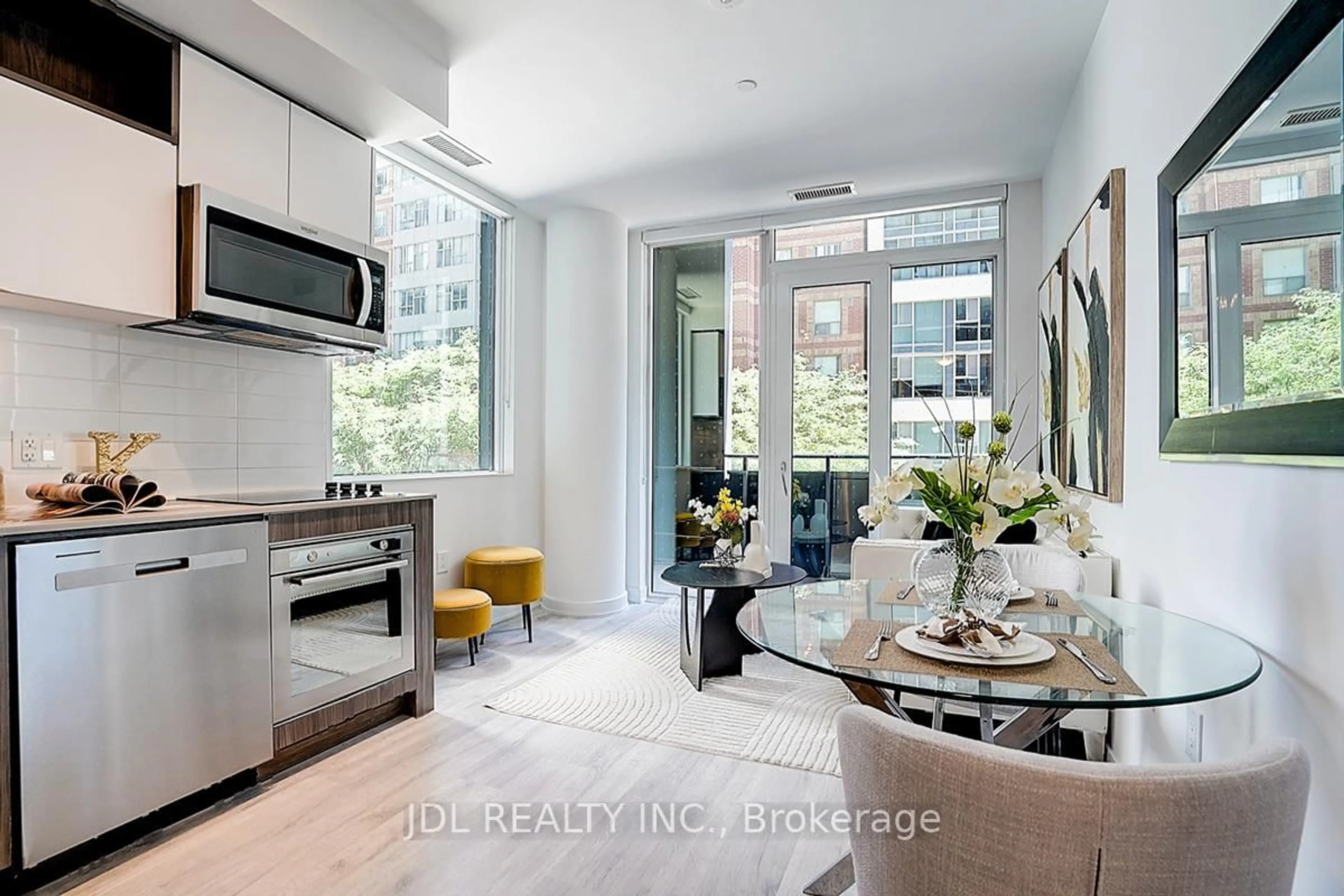 Open concept kitchen, ceramic/tile floor for 60 Princess St #202 SE, Toronto Ontario M5A 2C7