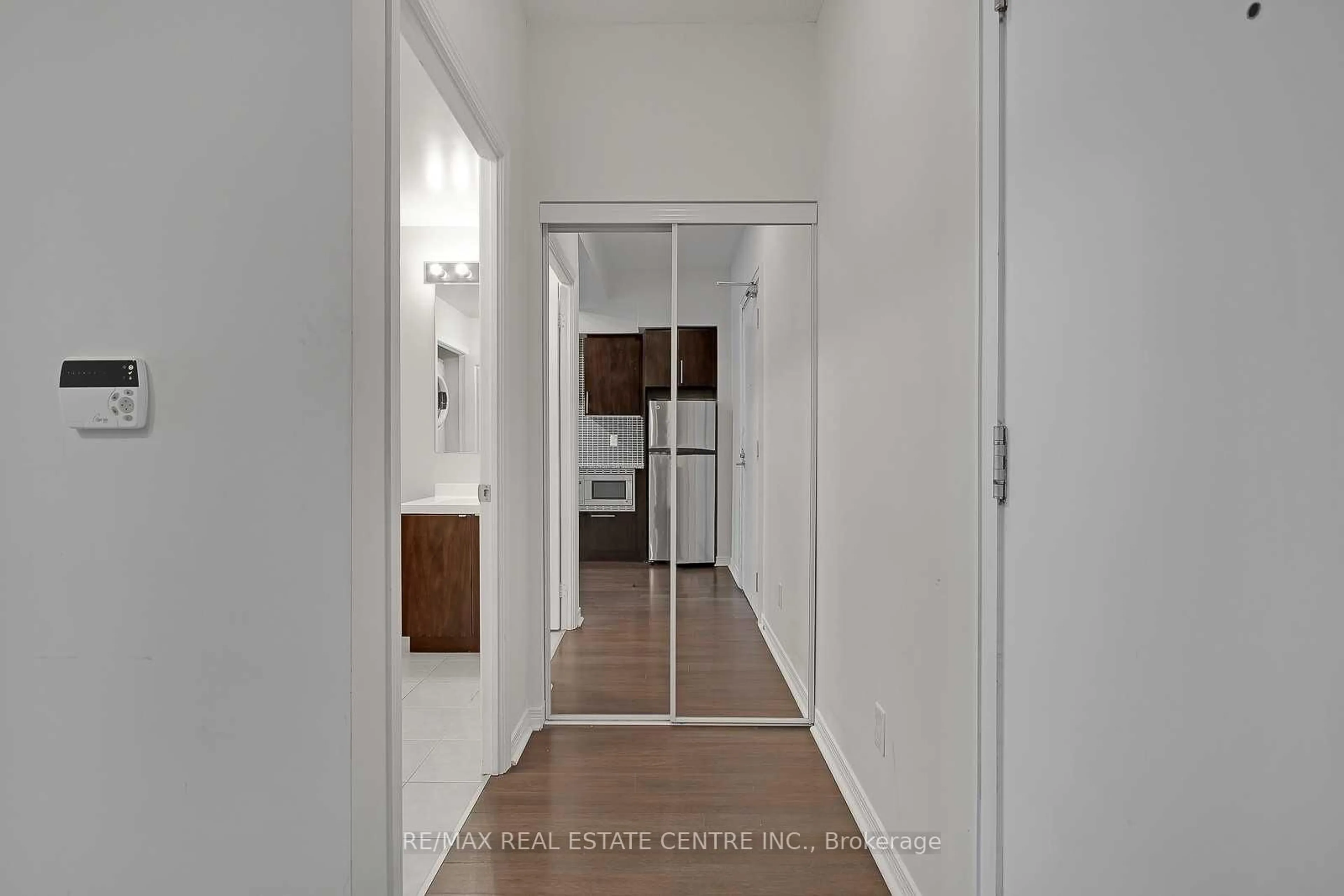 Unknown for 352 Front St #1521, Toronto Ontario M5V 1B5