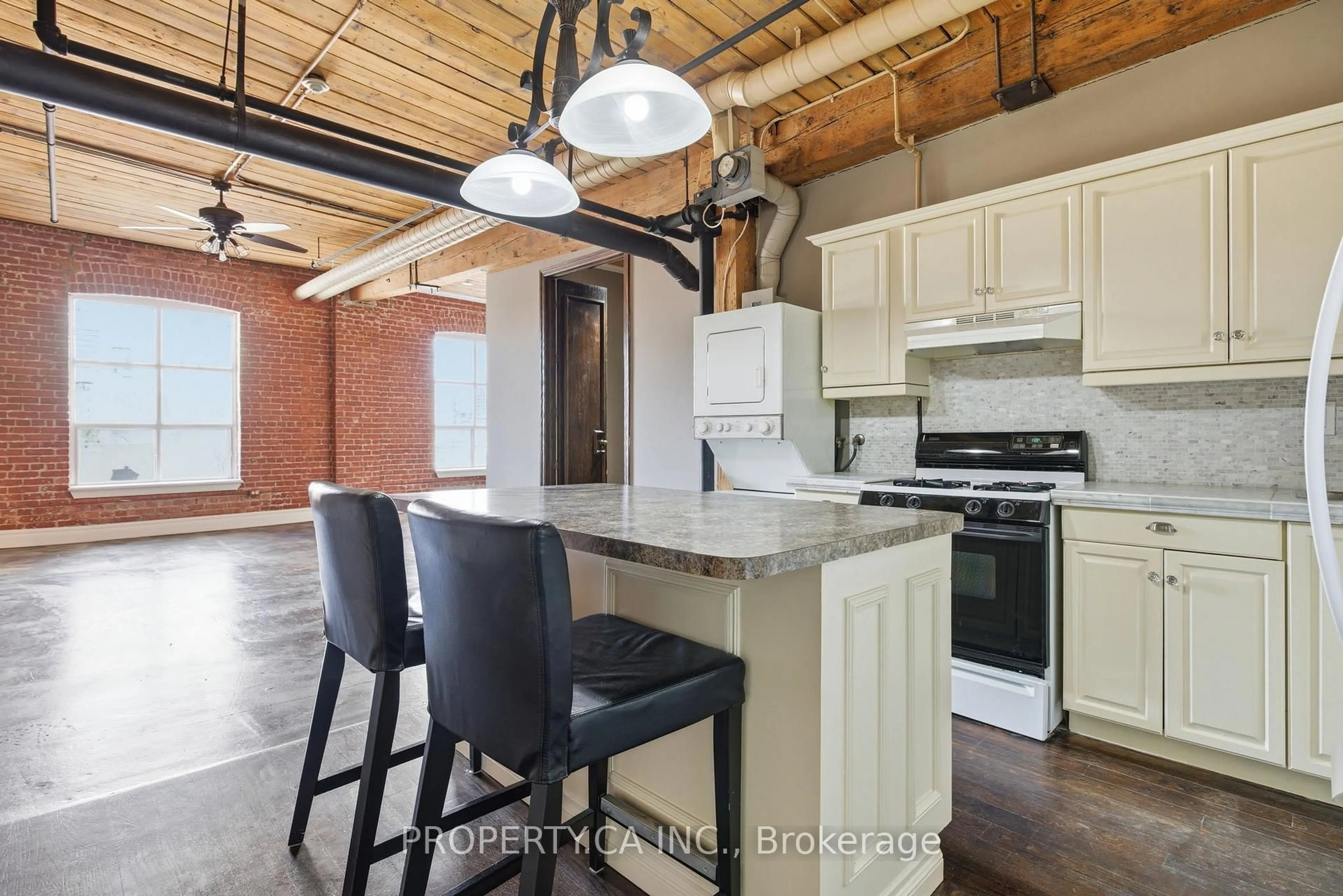 Open concept kitchen, unknown for 426 Queen St #405, Toronto Ontario M5A 1T4