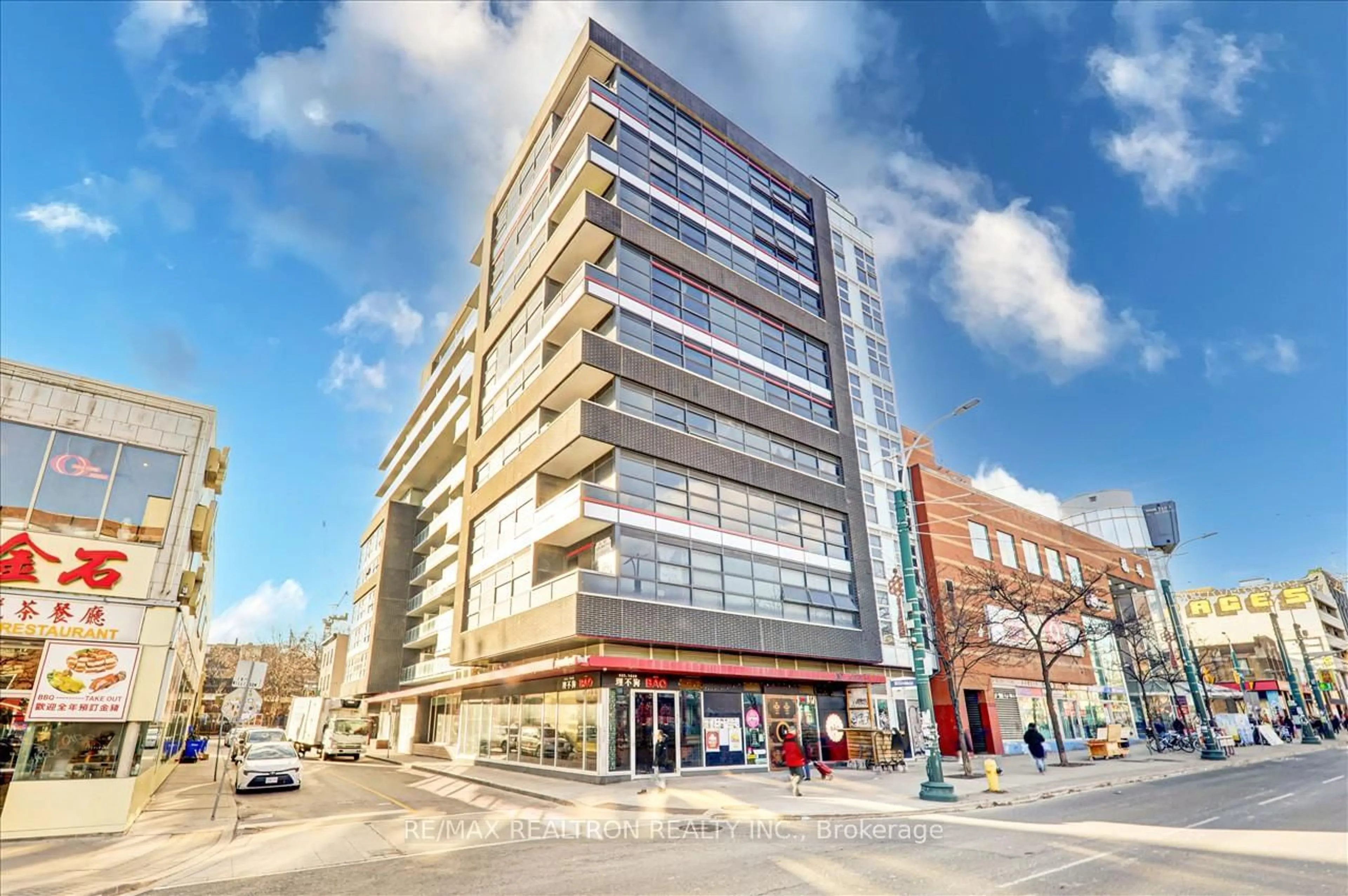 Unknown for 10 Willison Sq #803, Toronto Ontario M5T 0A8