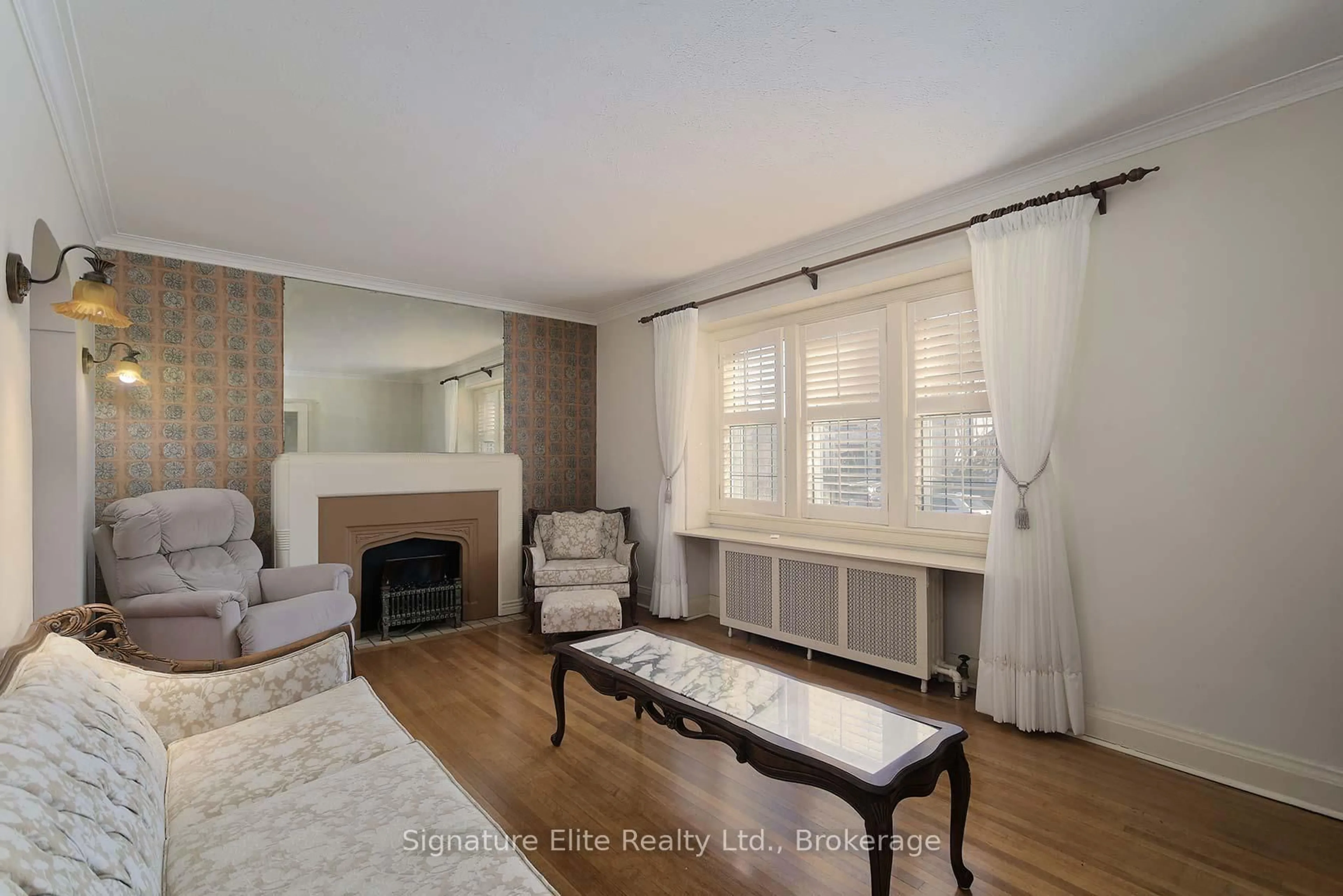 Living room with furniture, wood/laminate floor for 540 Atlas Ave, Toronto Ontario M6C 3R3