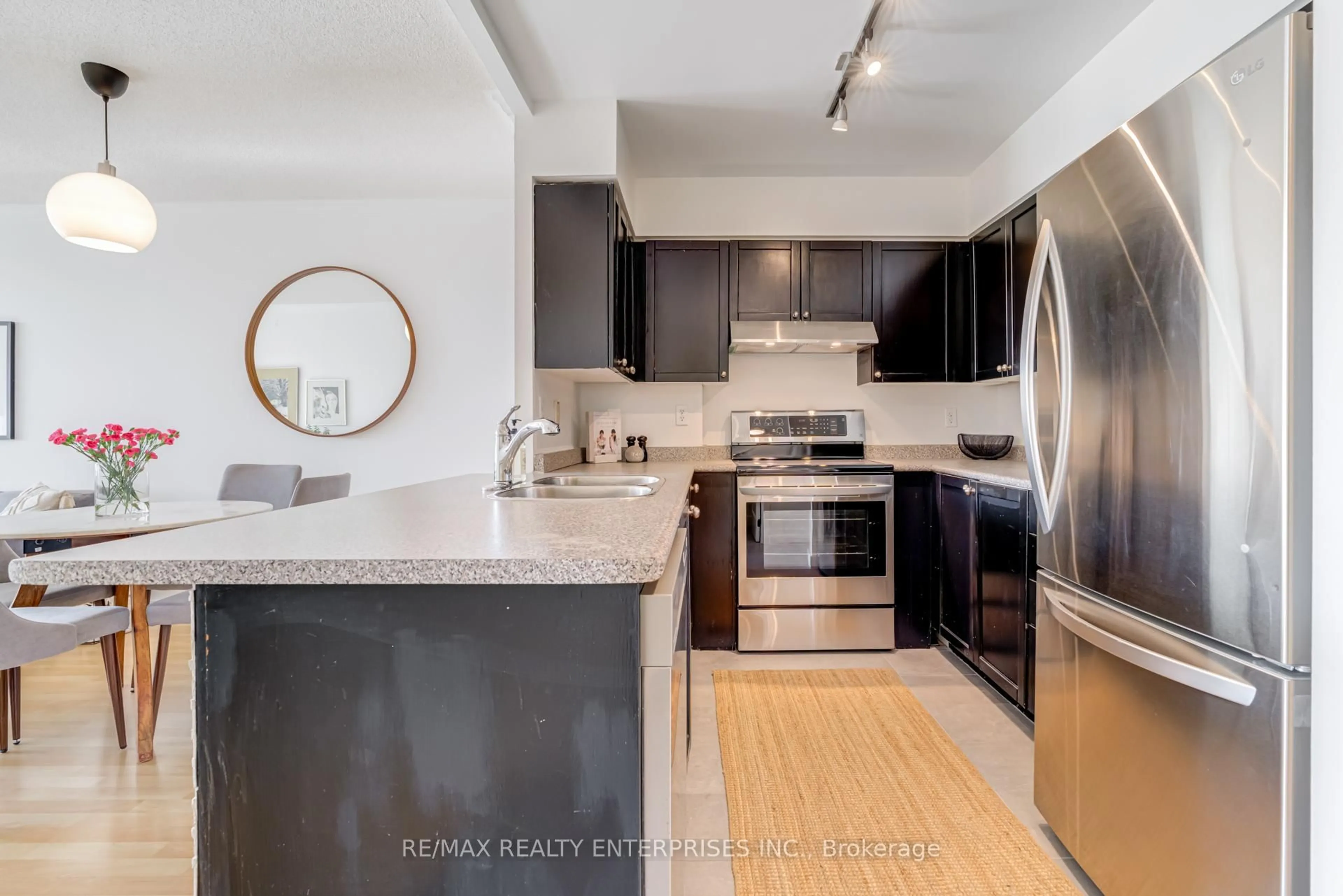 Open concept kitchen, unknown for 260 Merton St #707, Toronto Ontario M4S 3G2