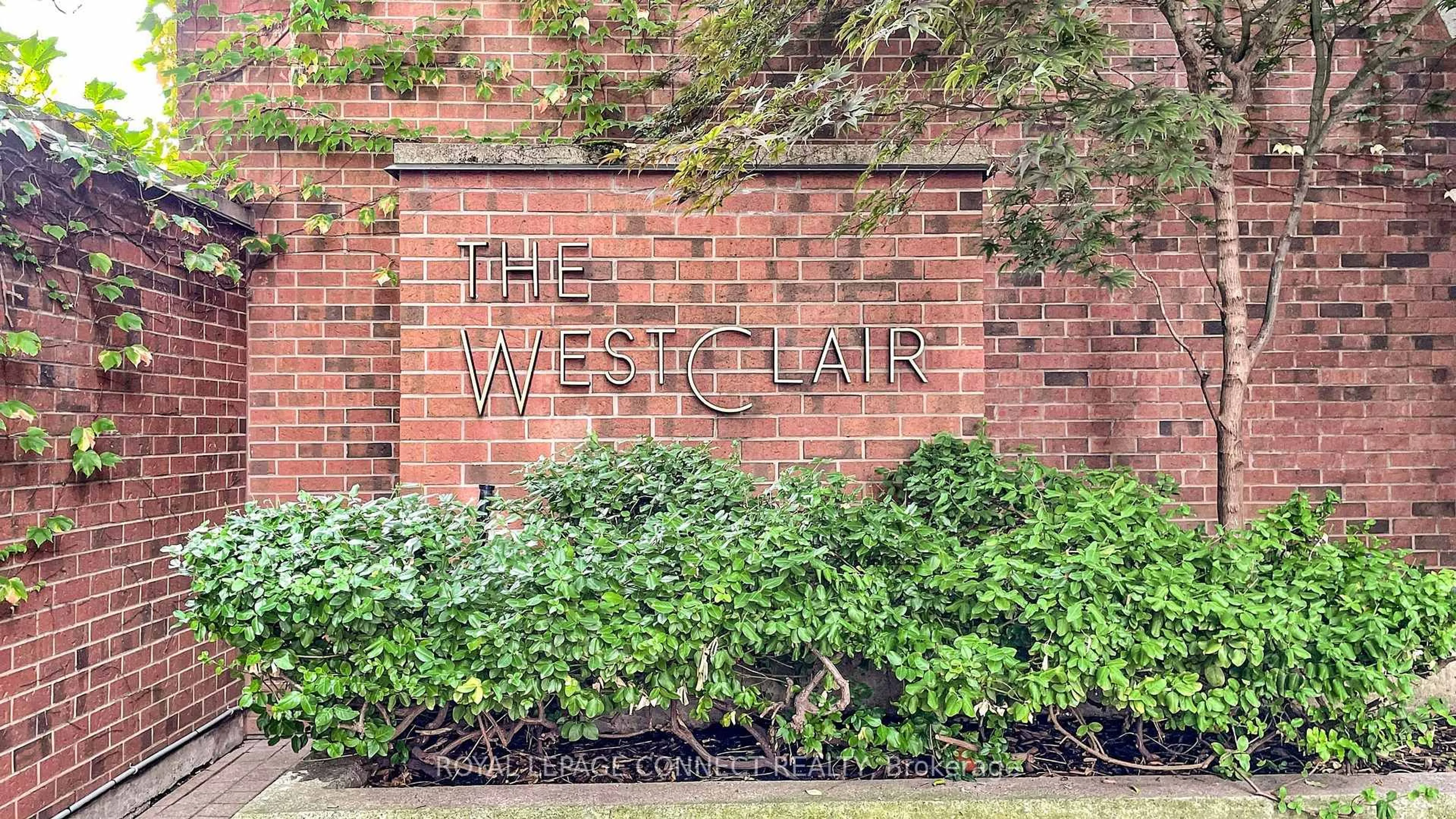 Home with brick exterior material, street for 47 St Clair Ave #1002, Toronto Ontario M4V 3A5