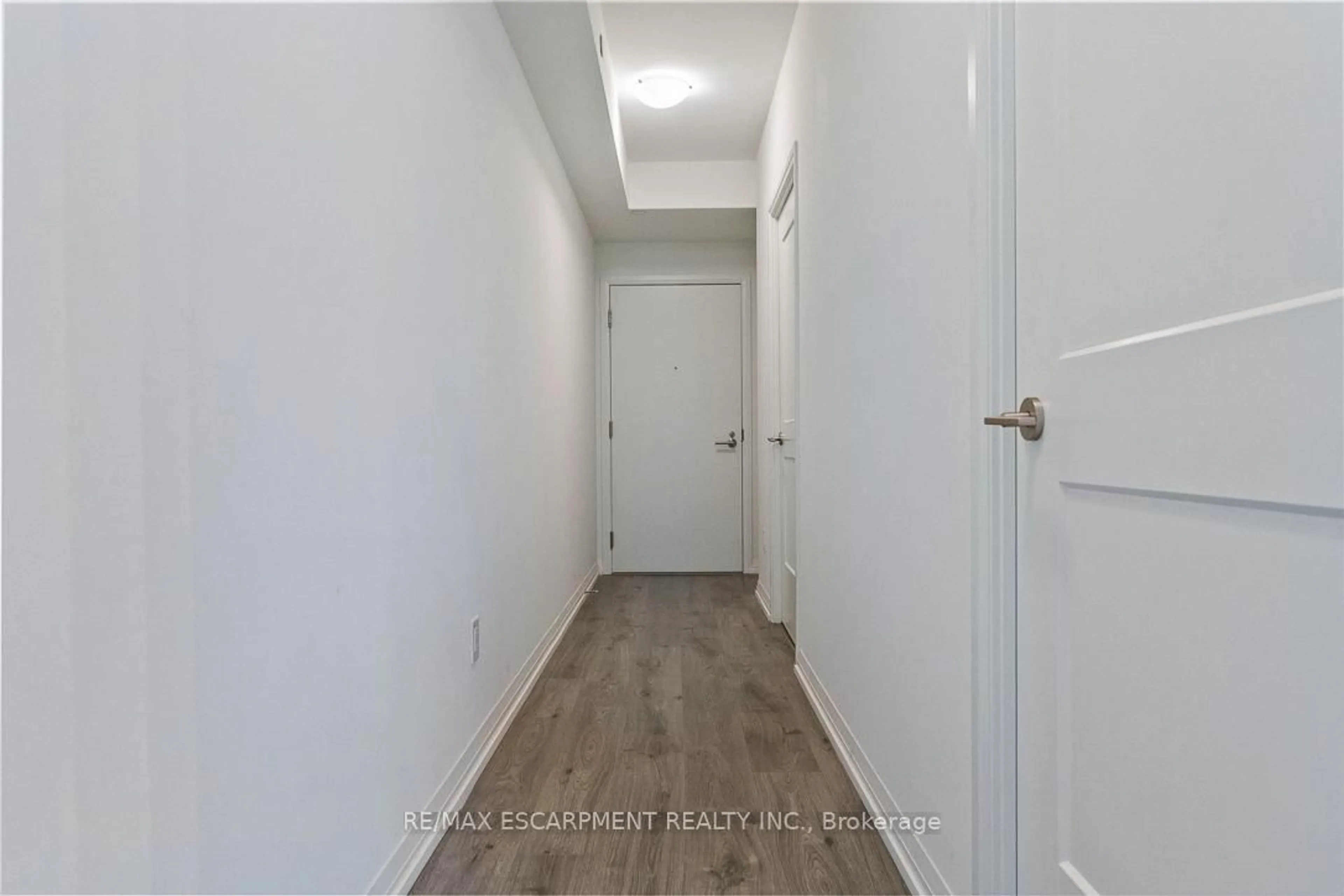 Unknown for 28 Widmer St #4021, Toronto Ontario M5V 0T2