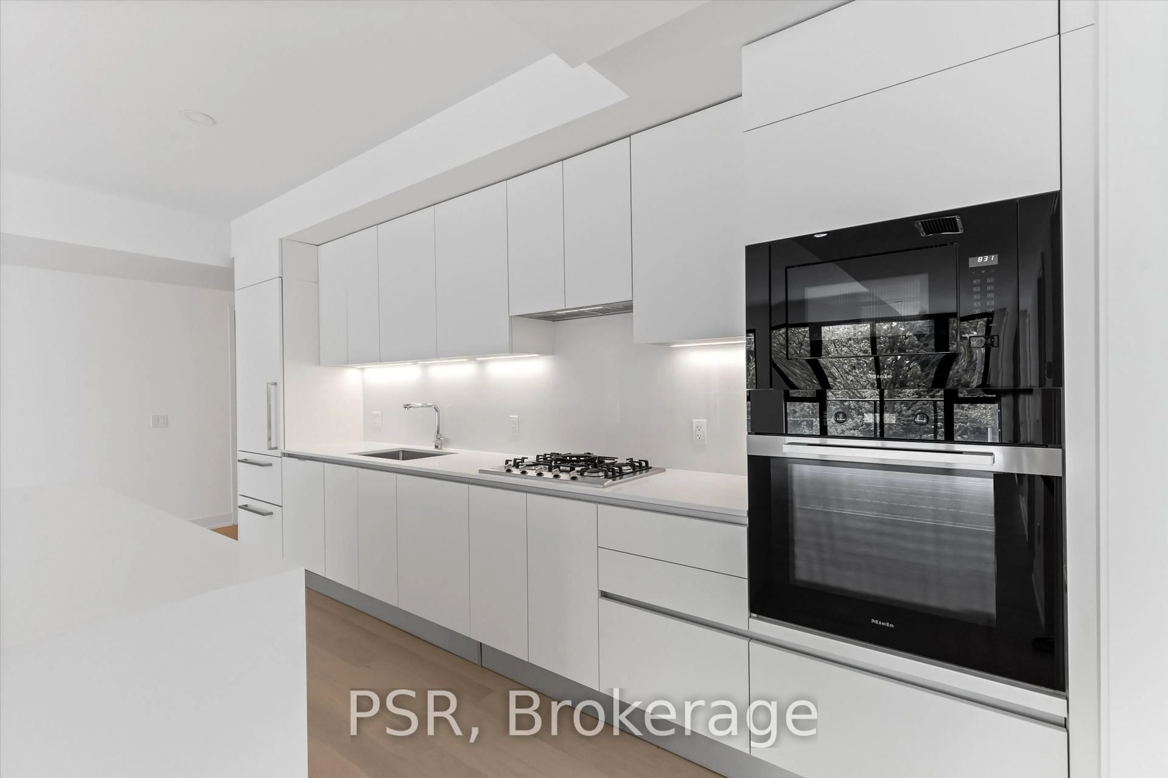 Unknown for 200 Keewatin Ave #304, Toronto Ontario M4P 1Z8