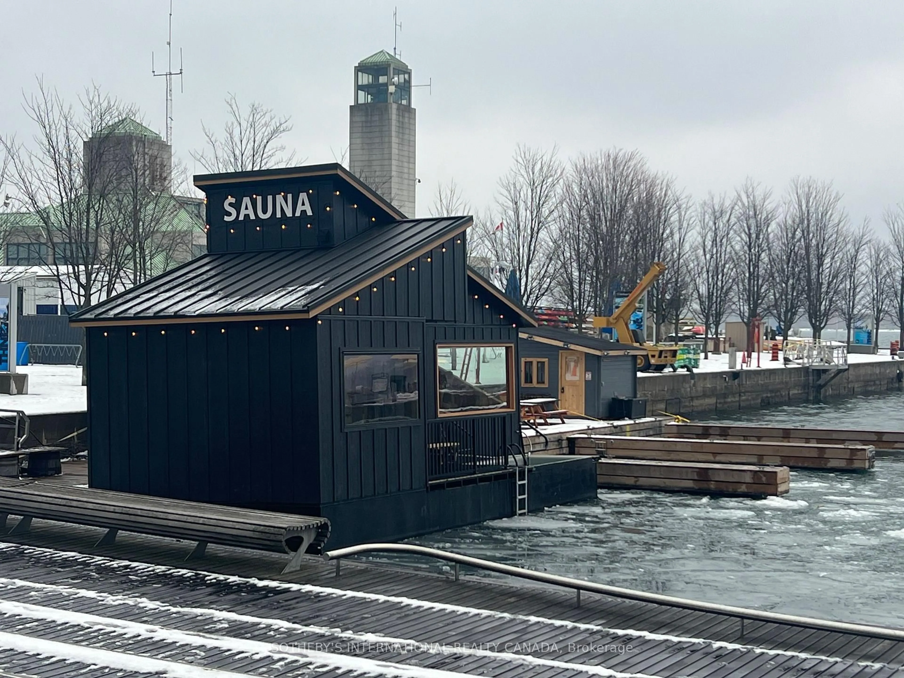 Unknown for 55 Harbour Sq #1414, Toronto Ontario M5J 2L1