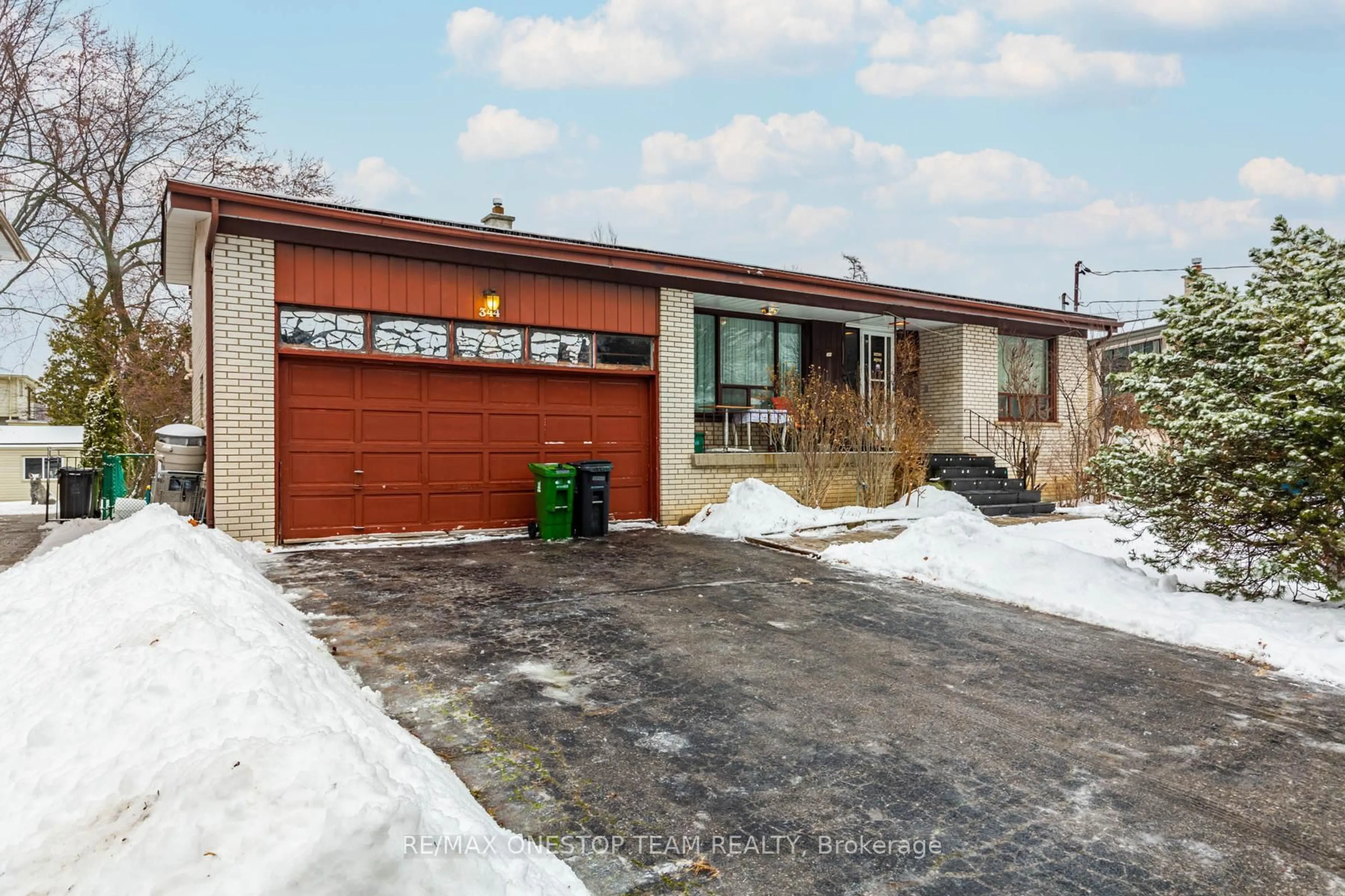 Home with brick exterior material, street for 344 Pleasant Ave, Toronto Ontario M2R 2R4