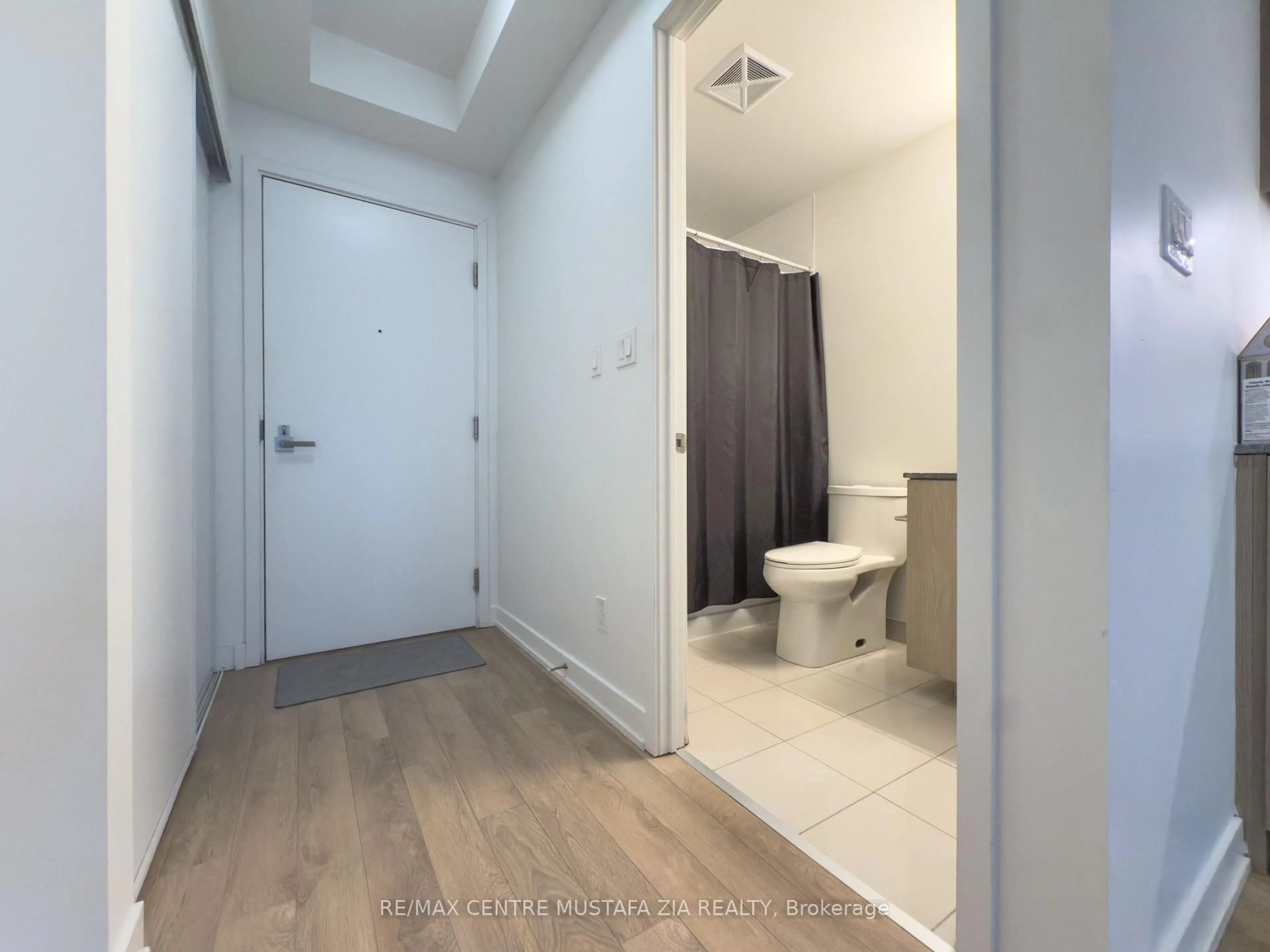 A pic of a room for 50 Ordnance St #2703, Toronto Ontario M6K 0C8