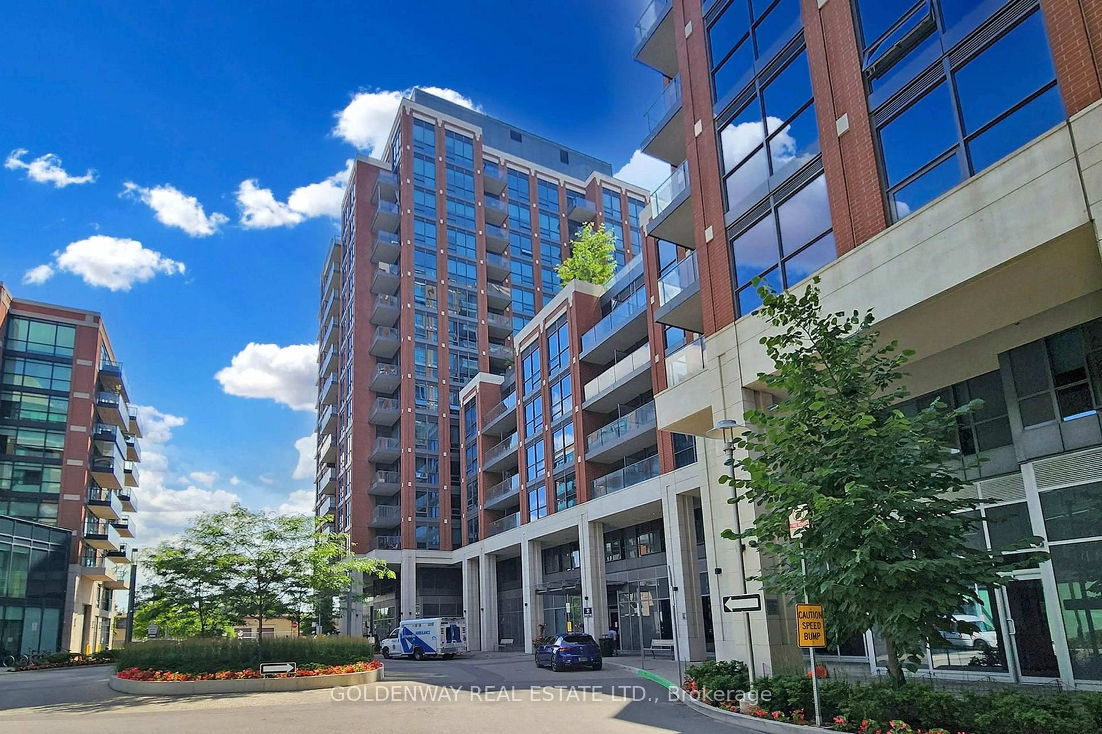 Indoor foyer for 31 Tippett Rd #321, Toronto Ontario M3H 0C8