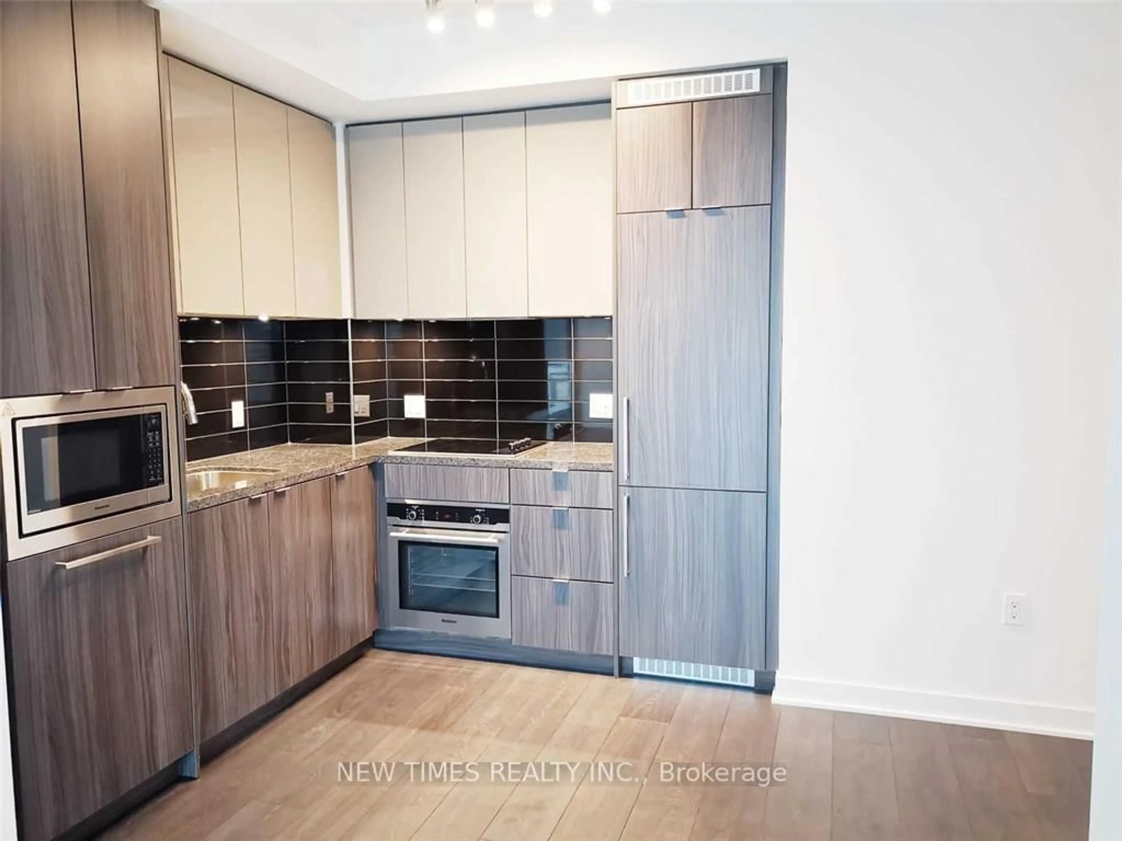 Unknown for 125 Blue Jays Way #2909, Toronto Ontario M5V 0N5