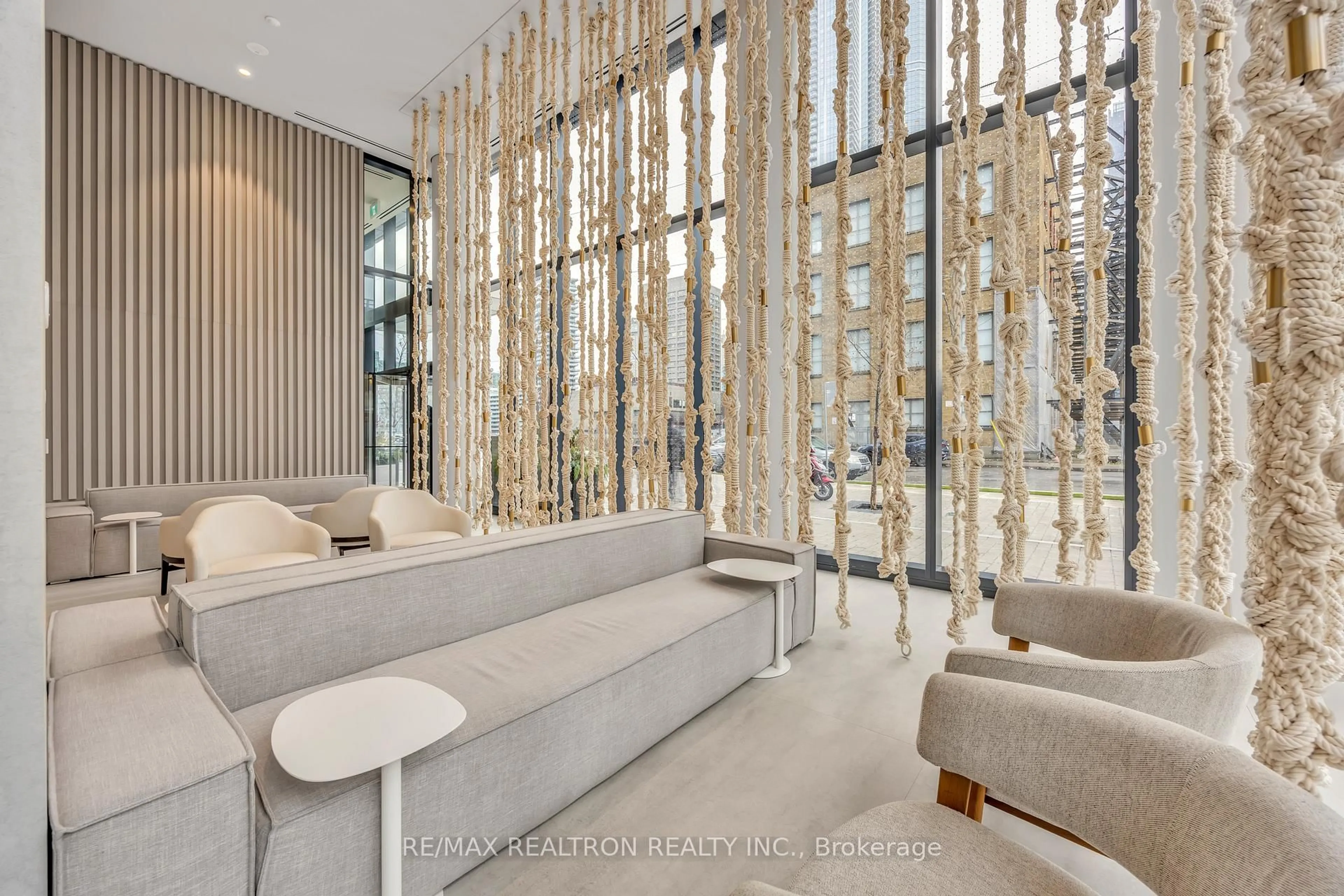 Unknown for 55 Cooper St #1905, Toronto Ontario M5E 0G1